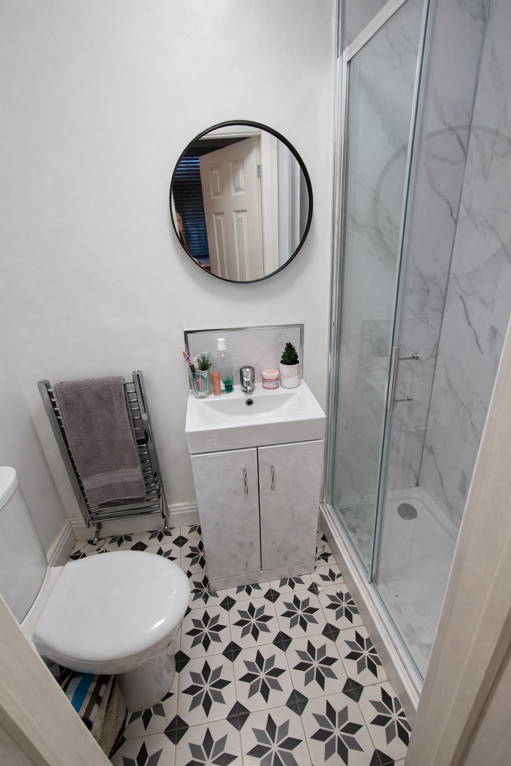 88 Grafton ensuite 1.png