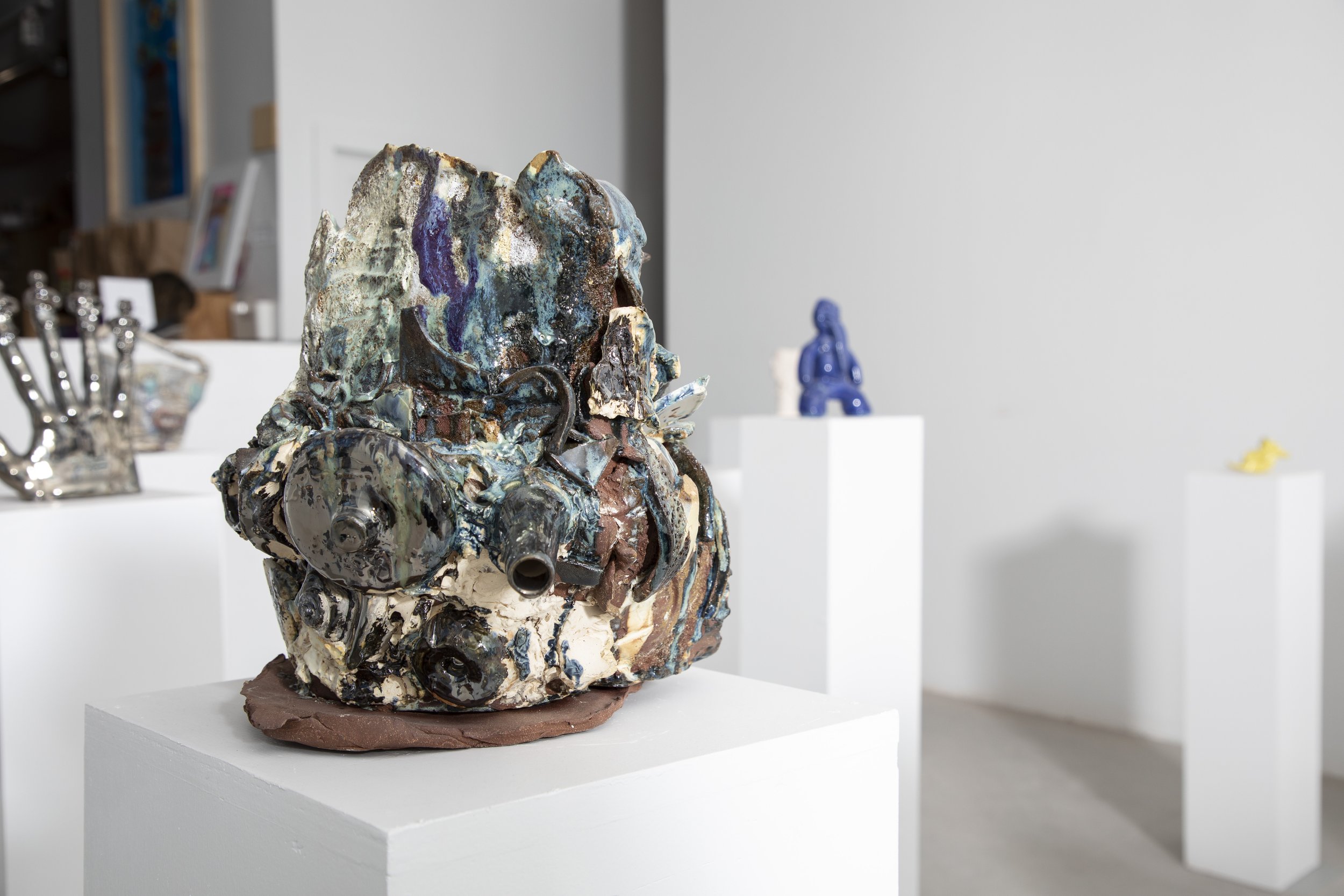 Installation view of “Amok” (VII), Artshack Gallery, ceramic sculpture, dimensions variable, 2022