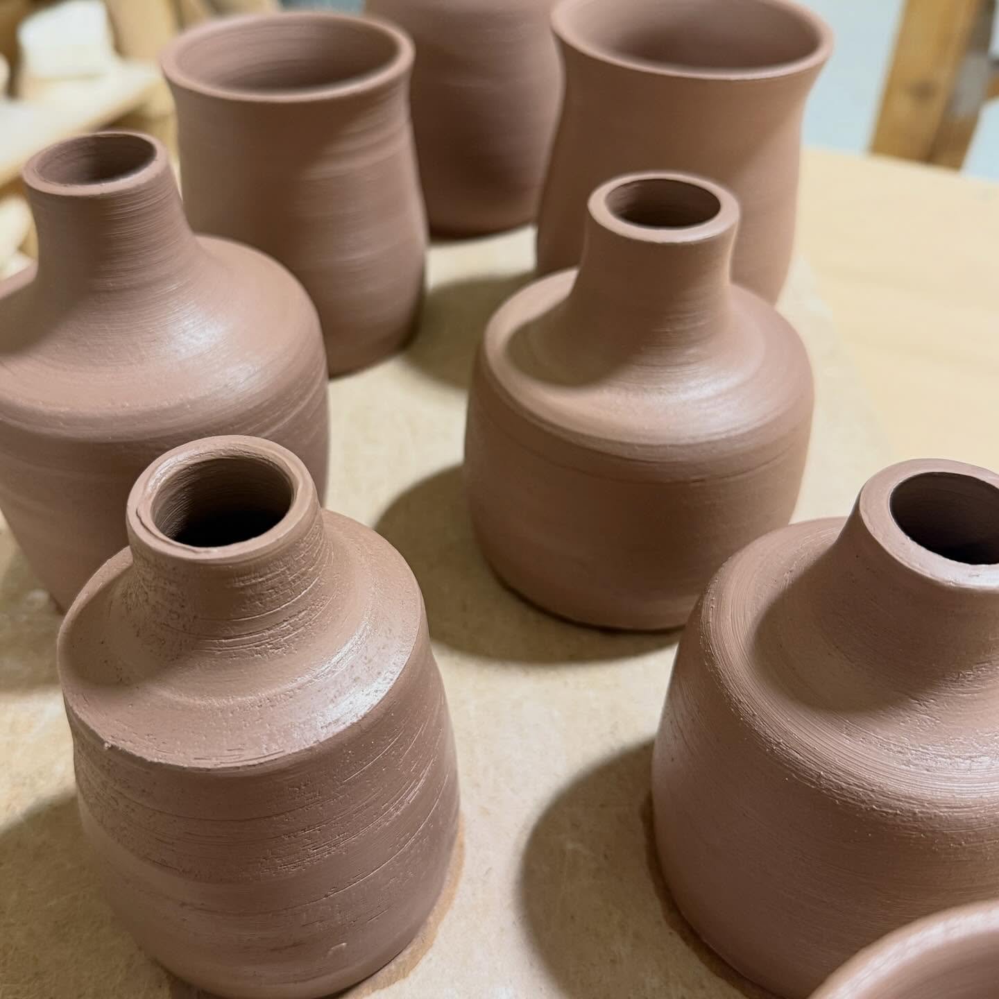 I recently got back on the potter&rsquo;s wheel after months of avoiding it. I&rsquo;ve been enjoying the steadiness, predictability, slower pace of hand building and painting trays. And let me tell you - the cleanup from hand building is a lot less 