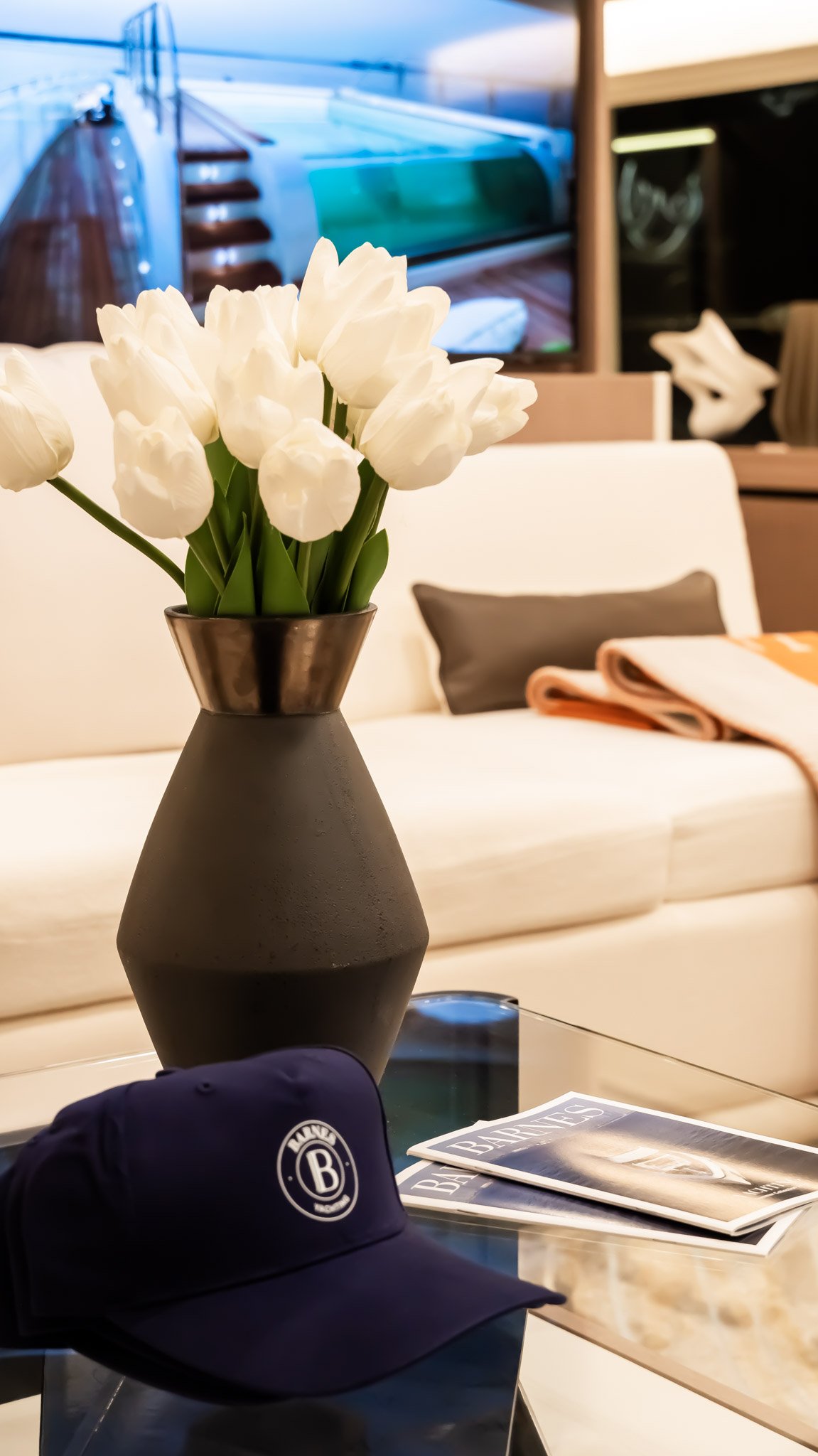 Photo d’intérieur de superyacht à Monaco par Maison Luma (Côte d’Azur). Direction artistique et mise en valeur du design nautique haut de gamme.