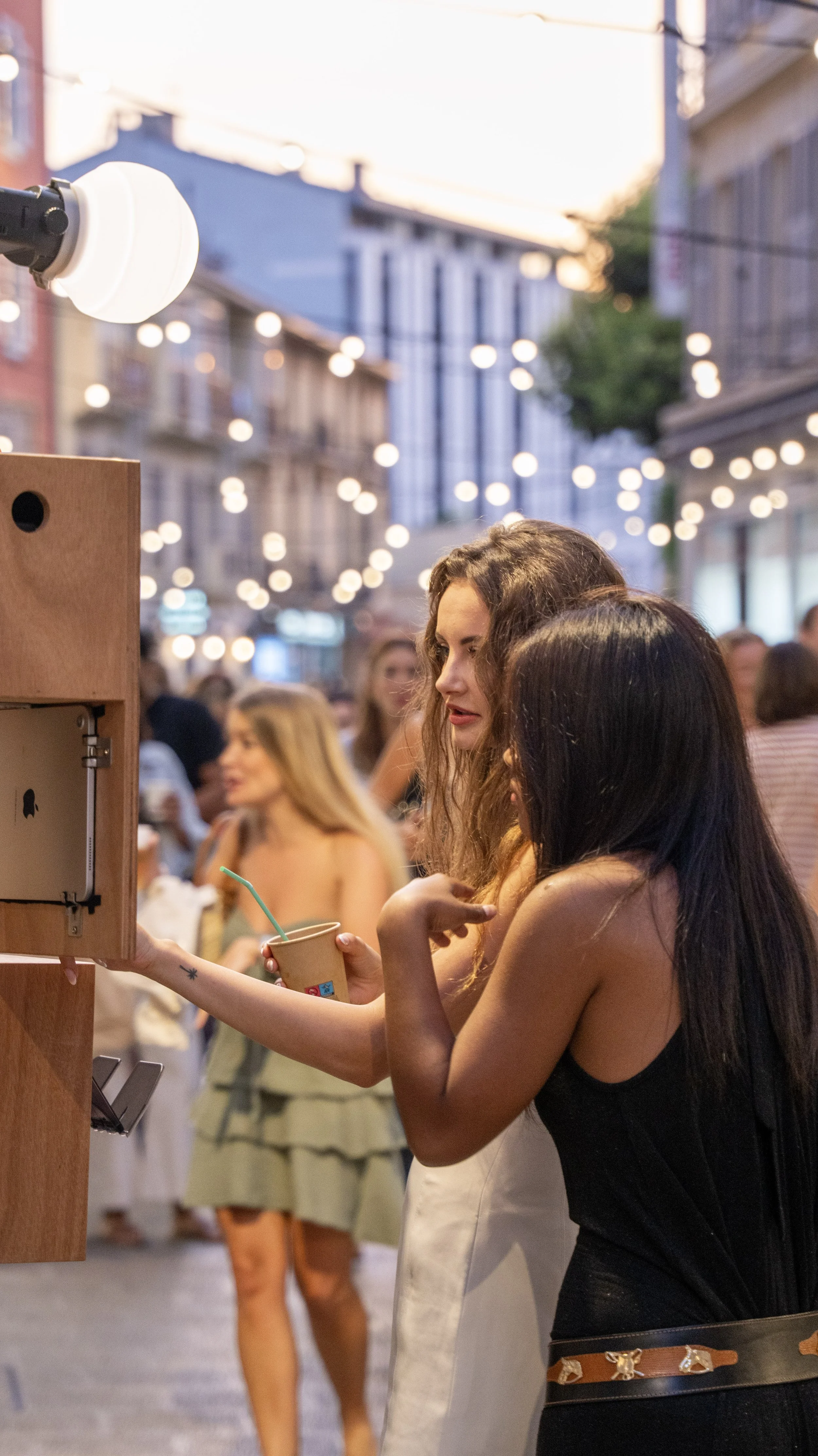 Reportage photo événementiel à Nice par Maison Luma. Direction artistique et communication visuelle pour marques et institutions sur la Côte d’Azur.