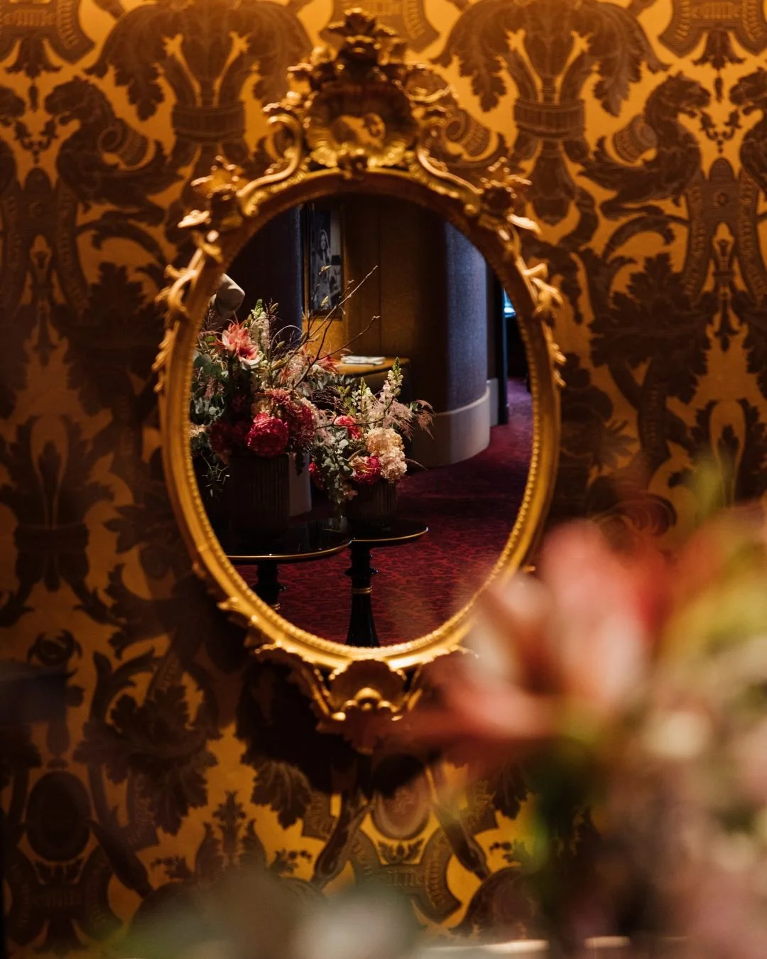 Détails d’un bistrot chic à Mougins photographié par Maison Luma. Direction artistique et image de marque pour restaurants et hôtels haut de gamme.