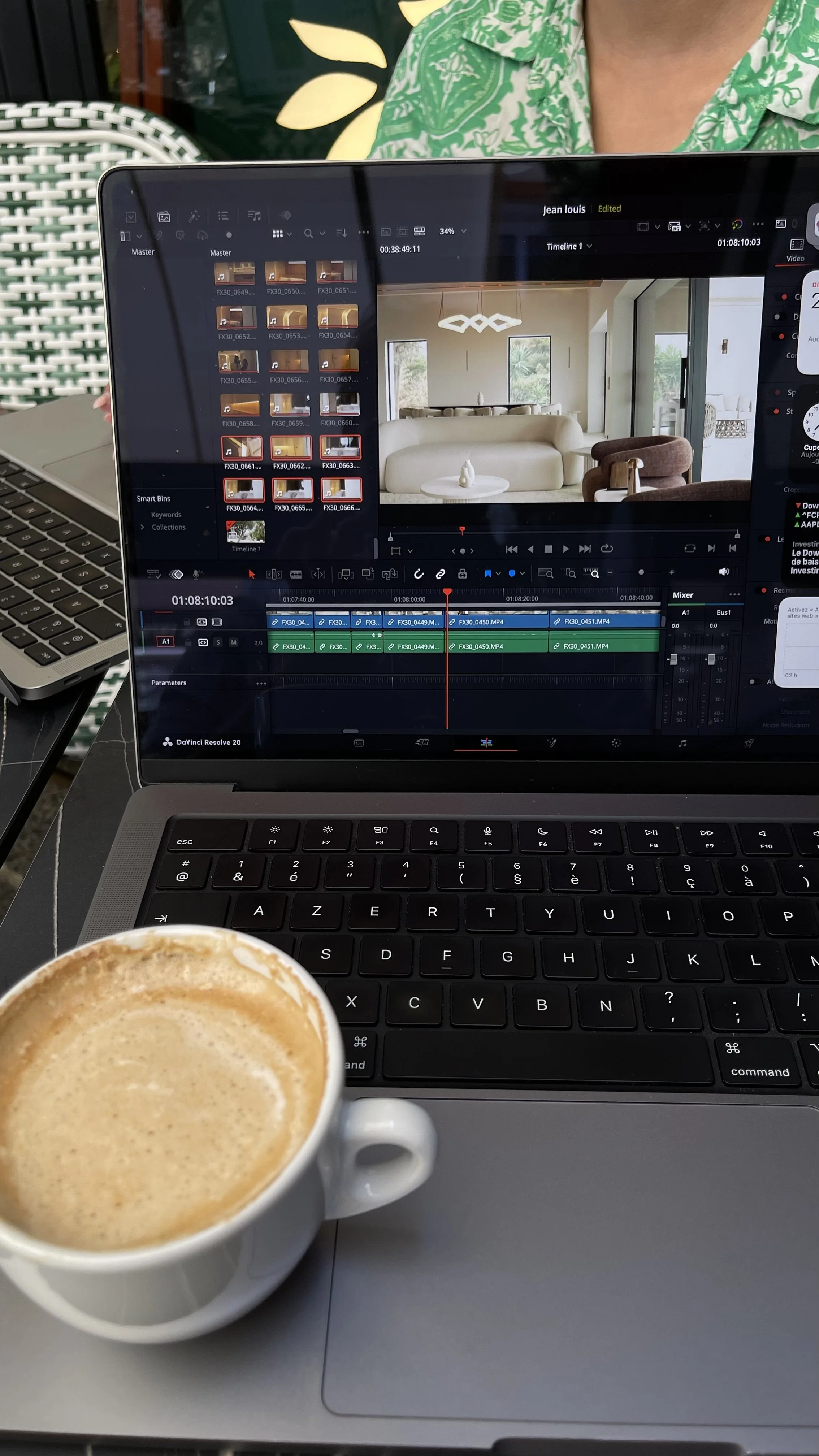 Production photo et vidéo haut de gamme sur la Côte d’Azur par Maison Luma. Direction artistique, composition et création d’univers visuels entre Monaco, Nice et Cannes.