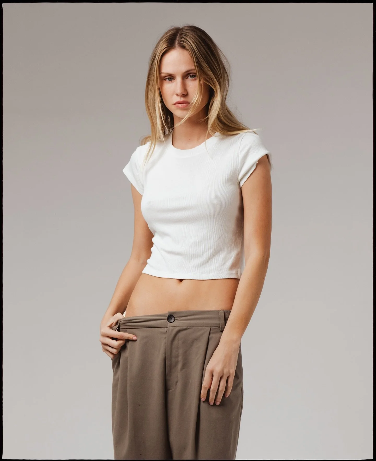 Scarlett rose Leithold  by @camerondriskill 
Shot at our studio ✨

#photographer #photography #editoral #magazine 
#film #losangeles #studioportrait #studio