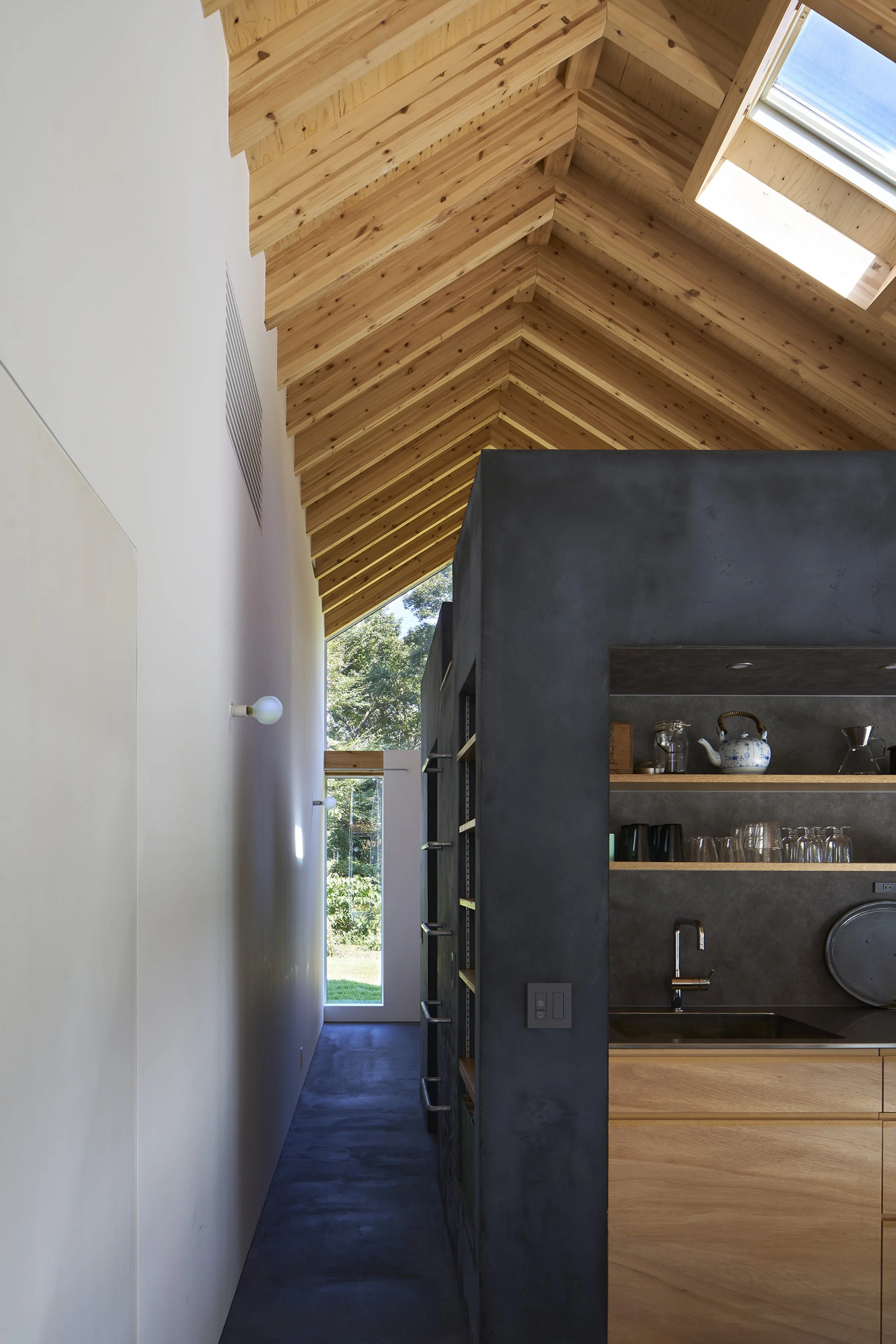 hilltop house023.jpg