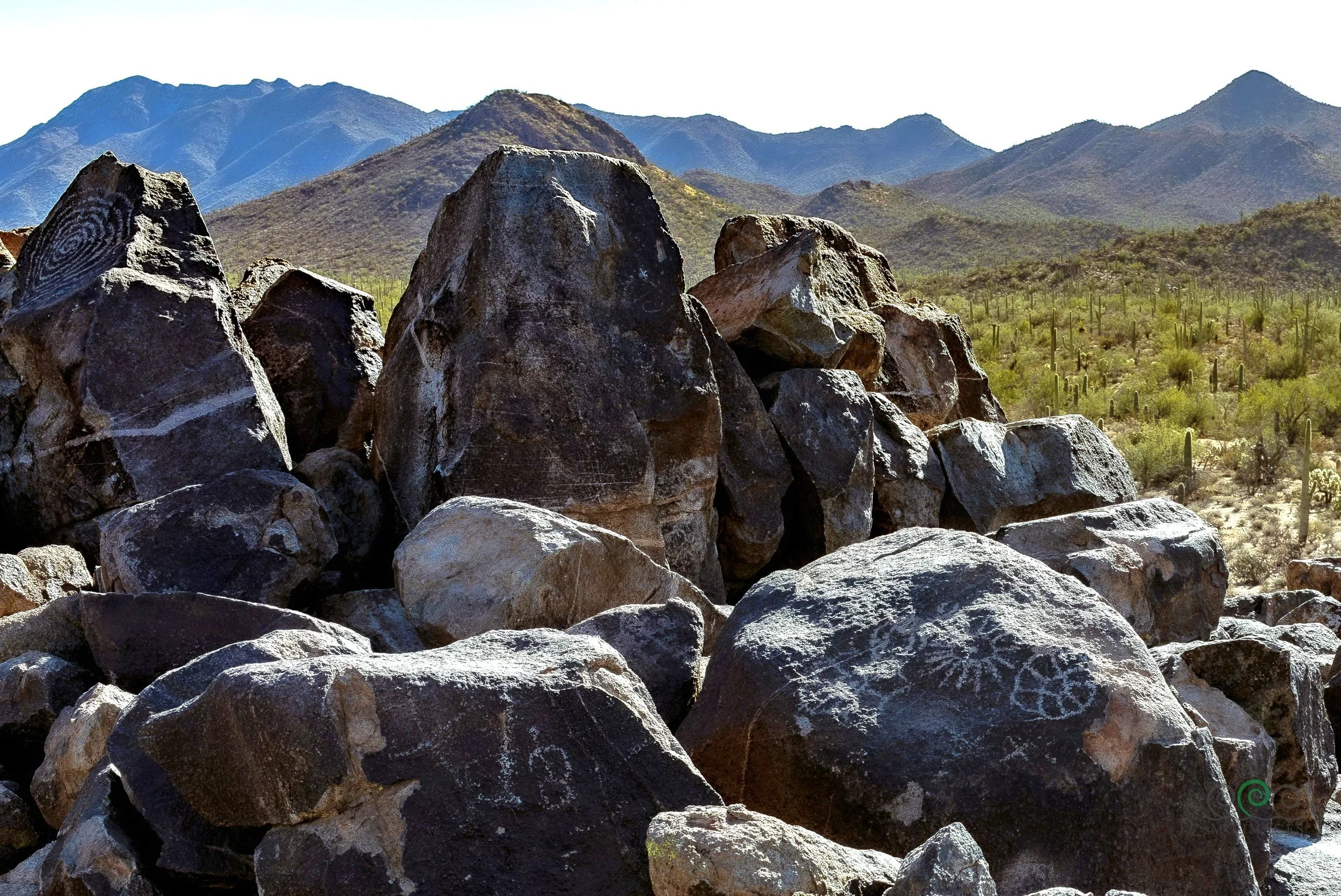 Az-SNPW-Summit Signal Hill Petroglyphs