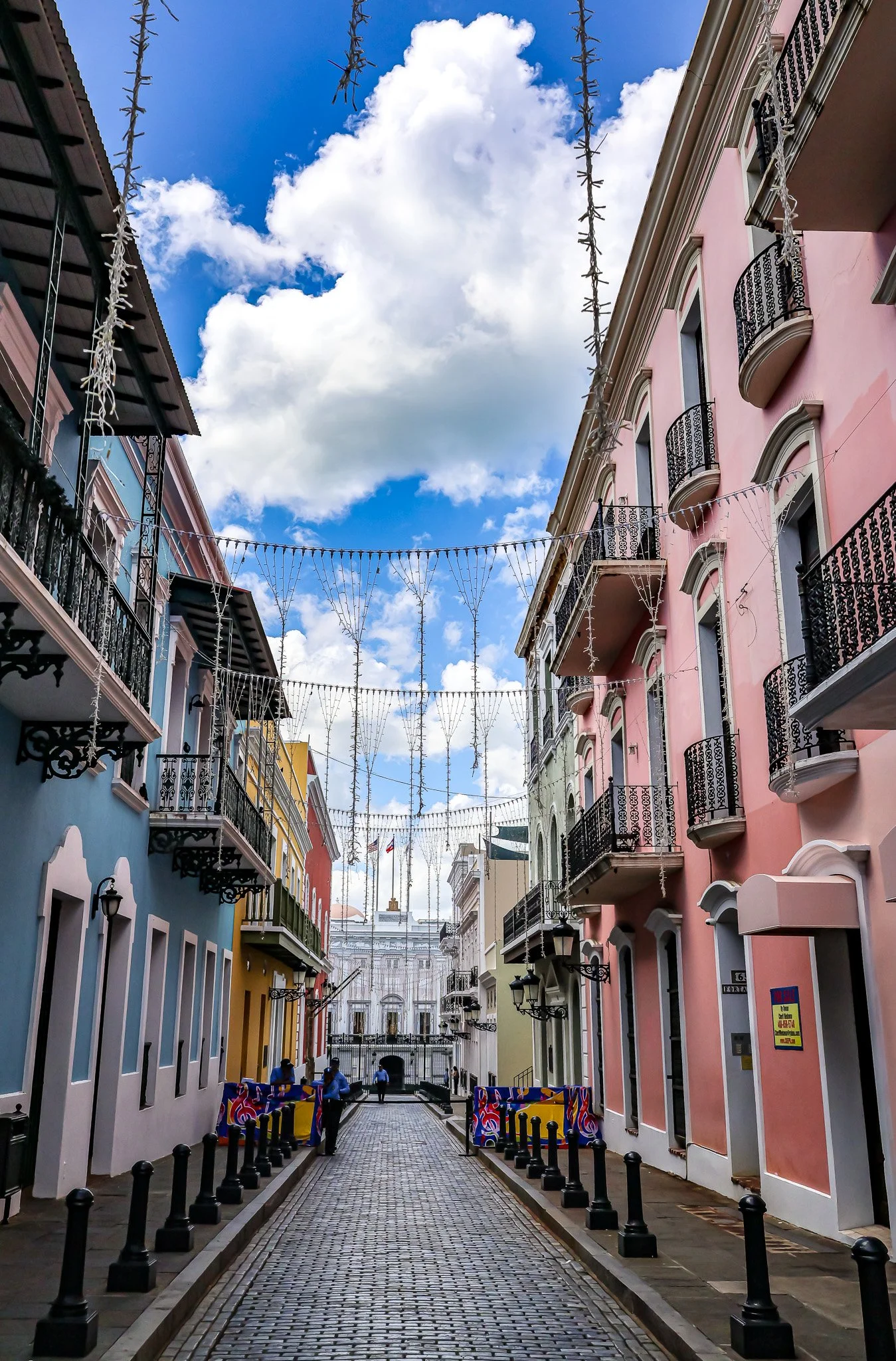 Umbrellaless Street