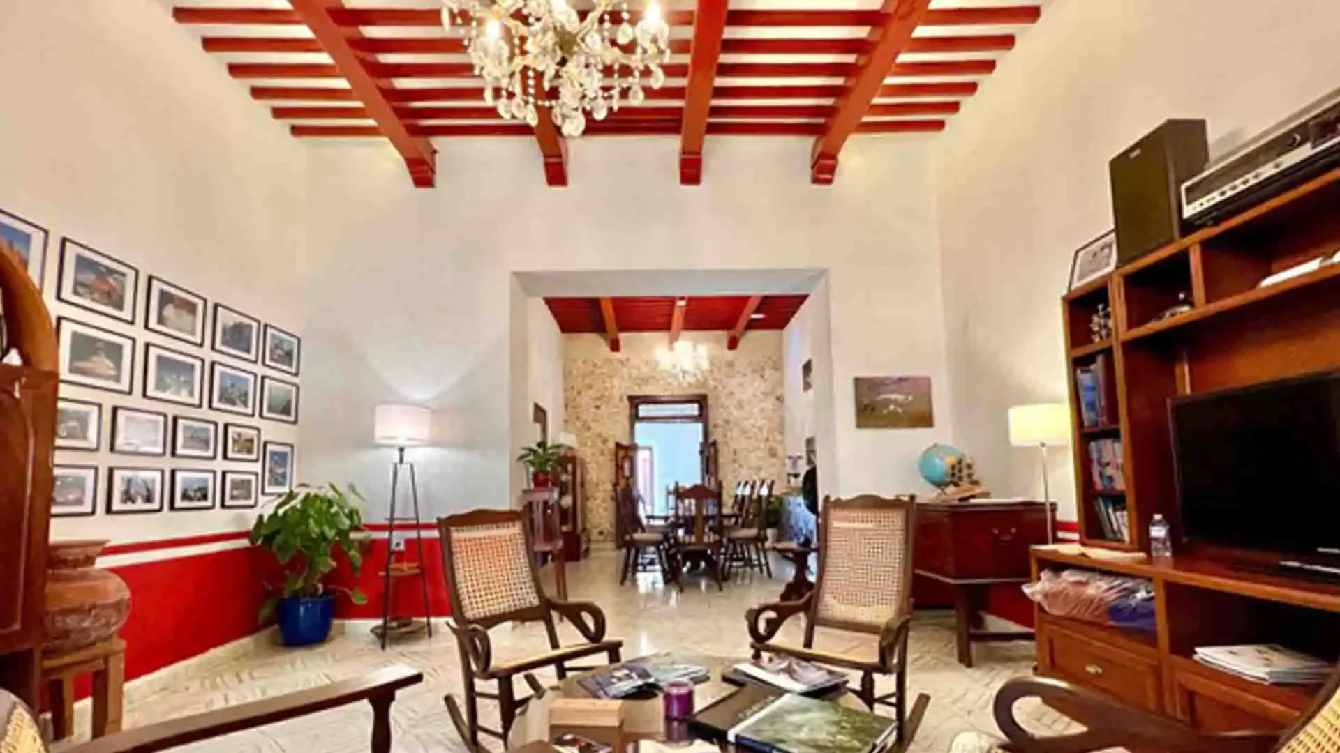 Interior common area of Tarpon Town Lodge in Campeche, Mexico, with comfortable seating and relaxing spaces for guests.