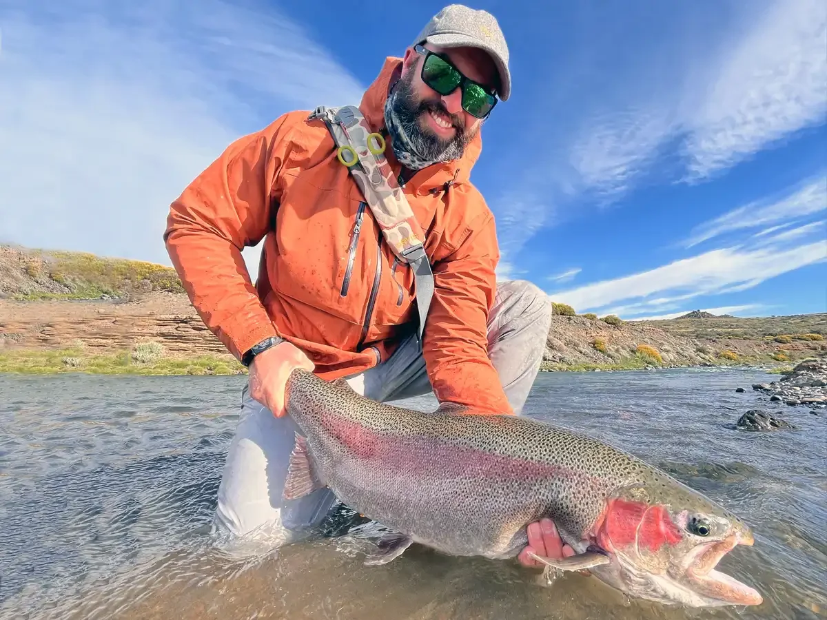 jurassic-lake-lodge-argentina-giant-rainbow-trout-fly-fishing.webp