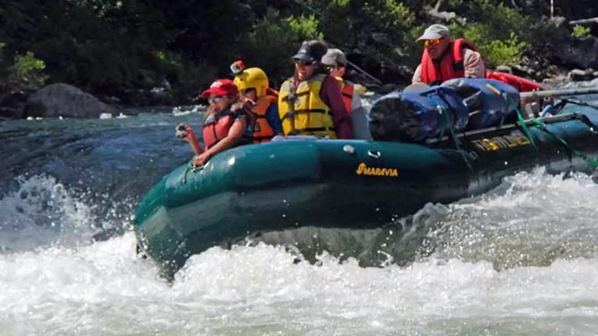 middle-fork-salmon-river-fishlines-fly-fishing-rafting.webp