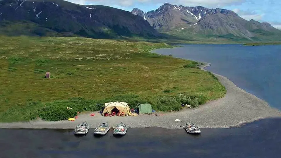 alaska-duncans-90-mile-float-river-camp-rafts.webp