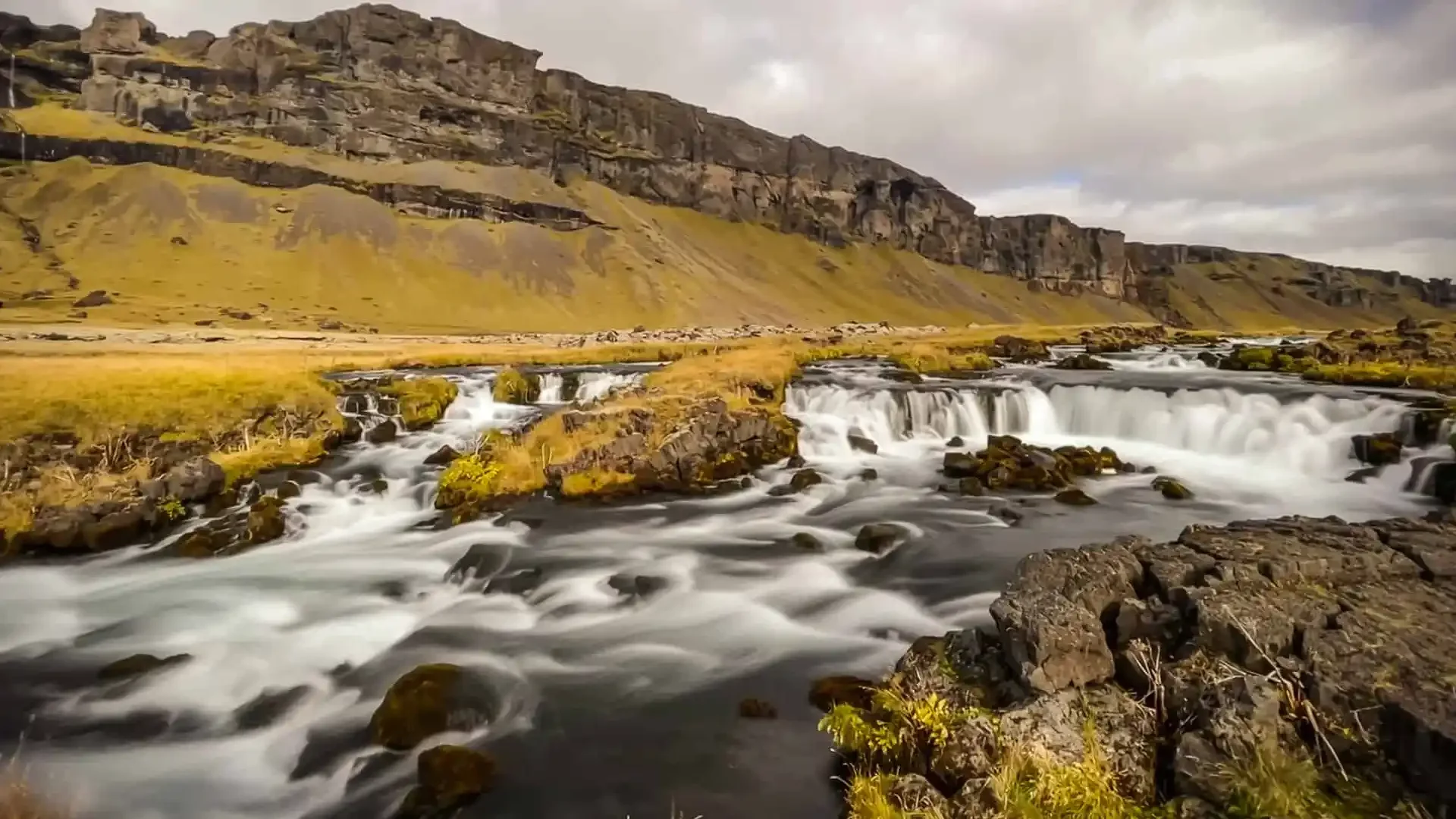 iceland-fly-fishing-freestone-river-waterfalls.webp