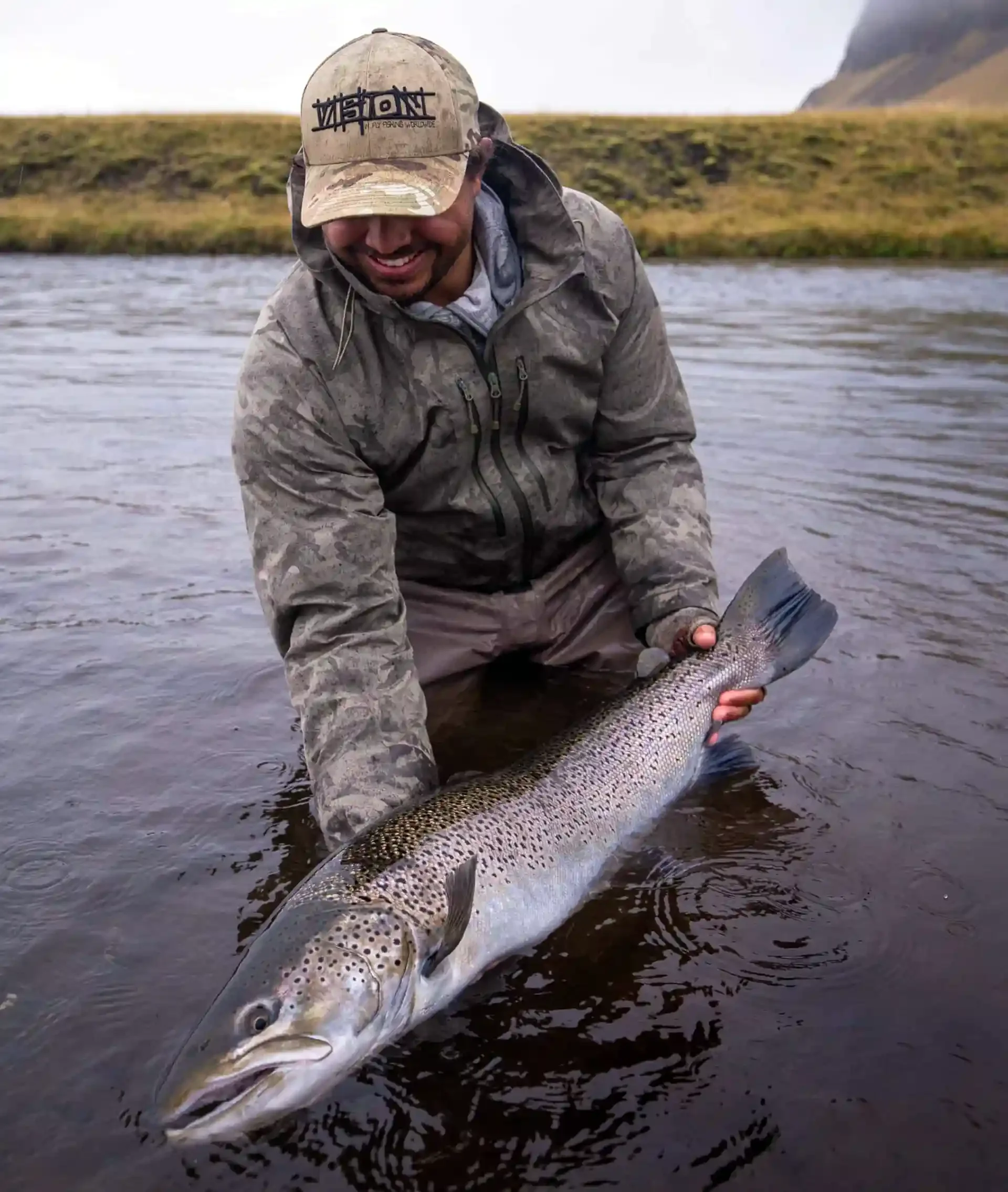 iceland-atlantic-salmon-fly-fishing-river.webp