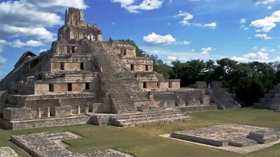 mayan-ruins.webp