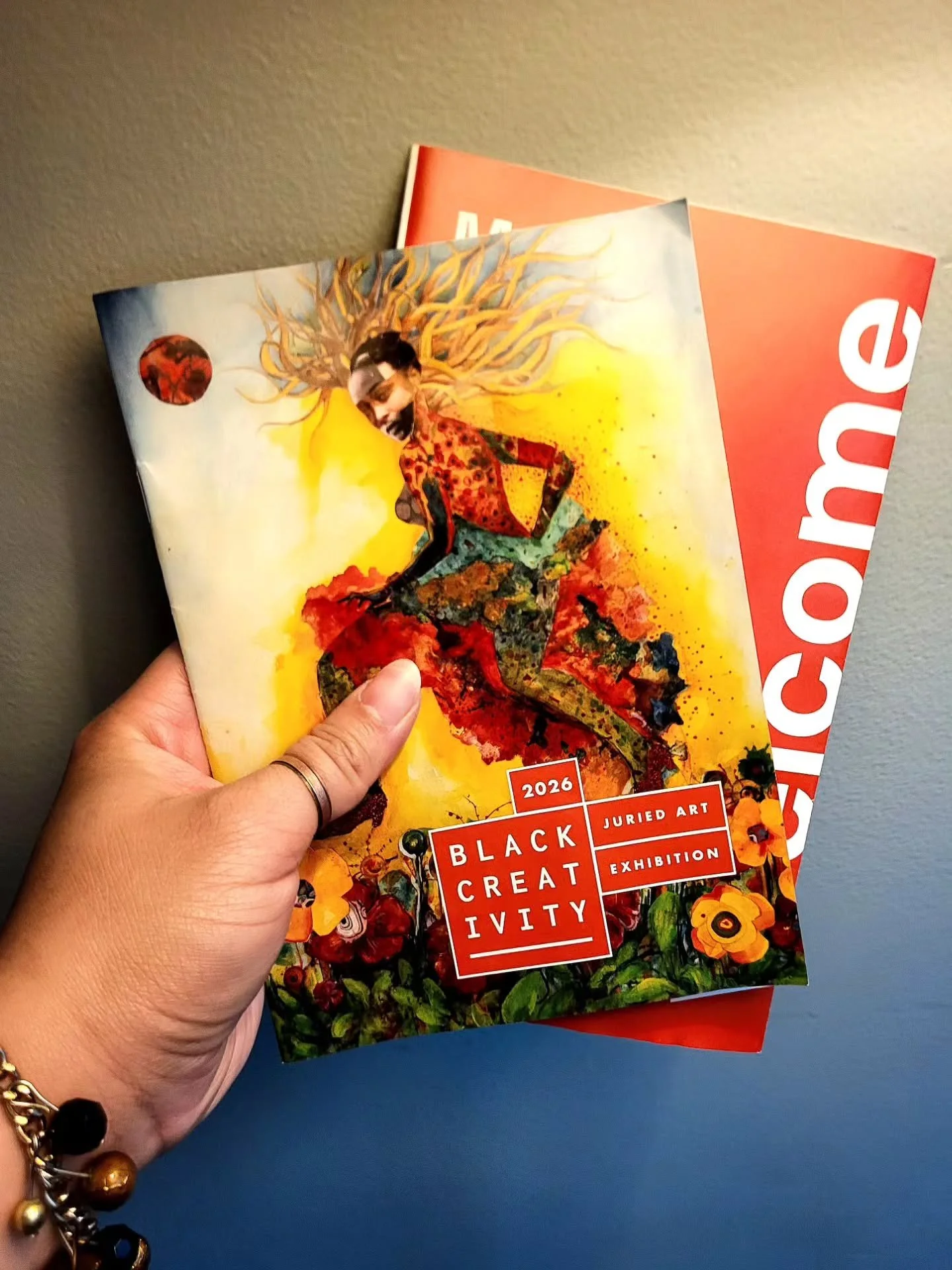 Last Wednesday, I was able to visit the Black Creativity Juried Art Exhibition at the Griffin Museum of Science + Industry because of @buildchicago ! Here are 5 of my favorite pieces from it (credit below + artists tagged). This is the 2nd year I've 