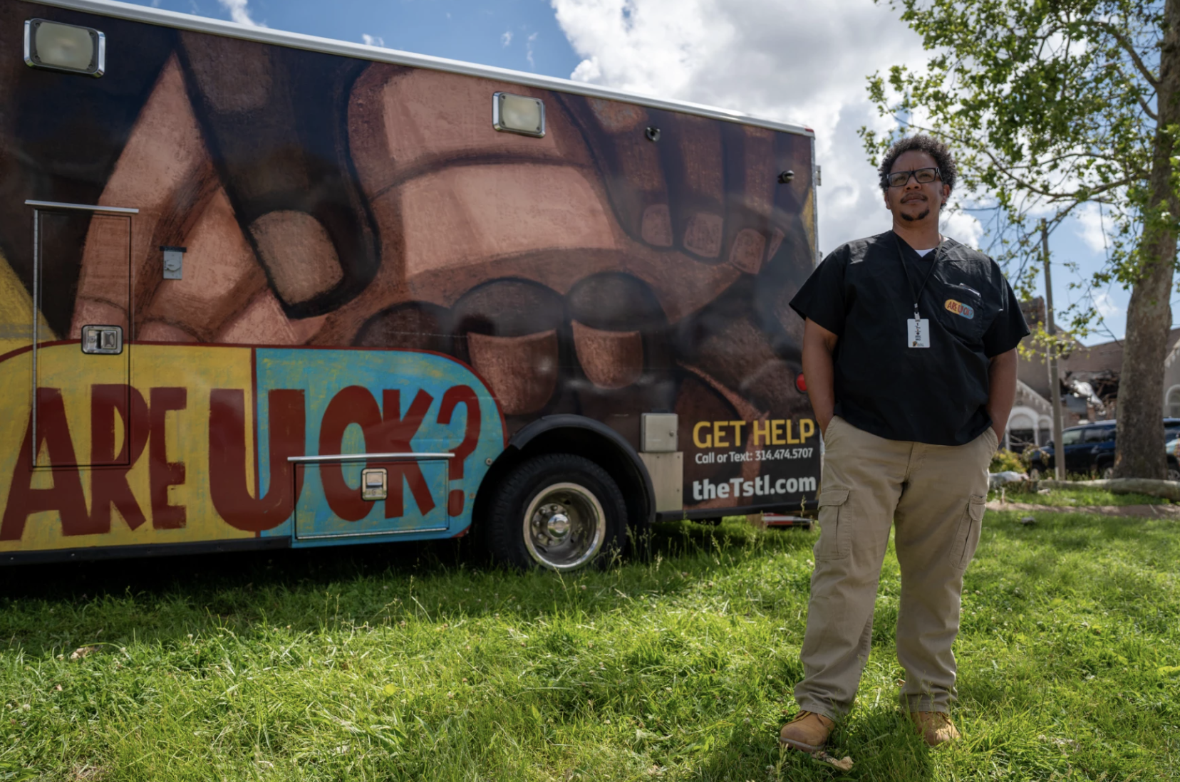 A St. Louis bullet clinic lost federal funding, but that isn't stopping its work