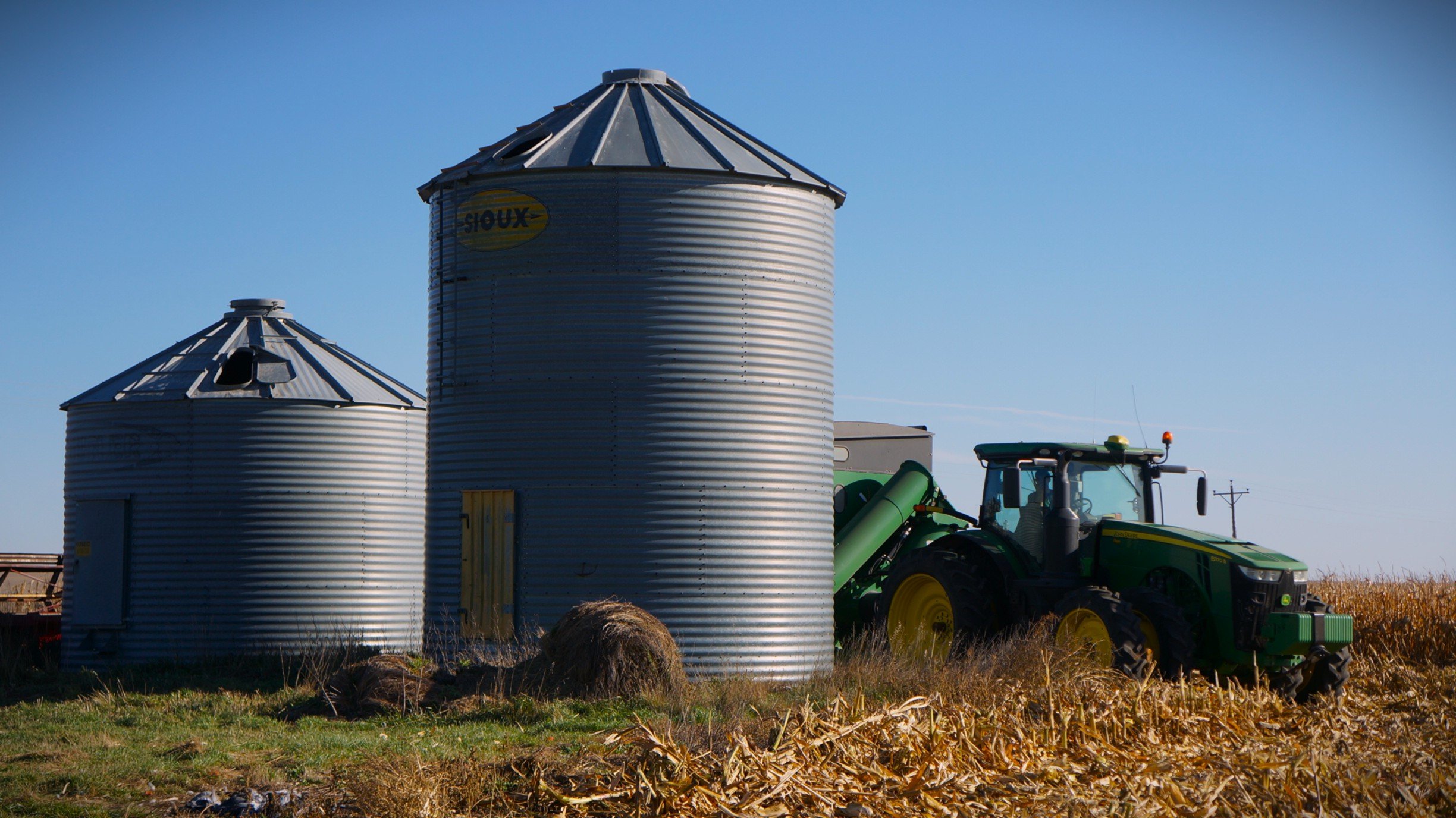 Grain Cart and Bins.JPG