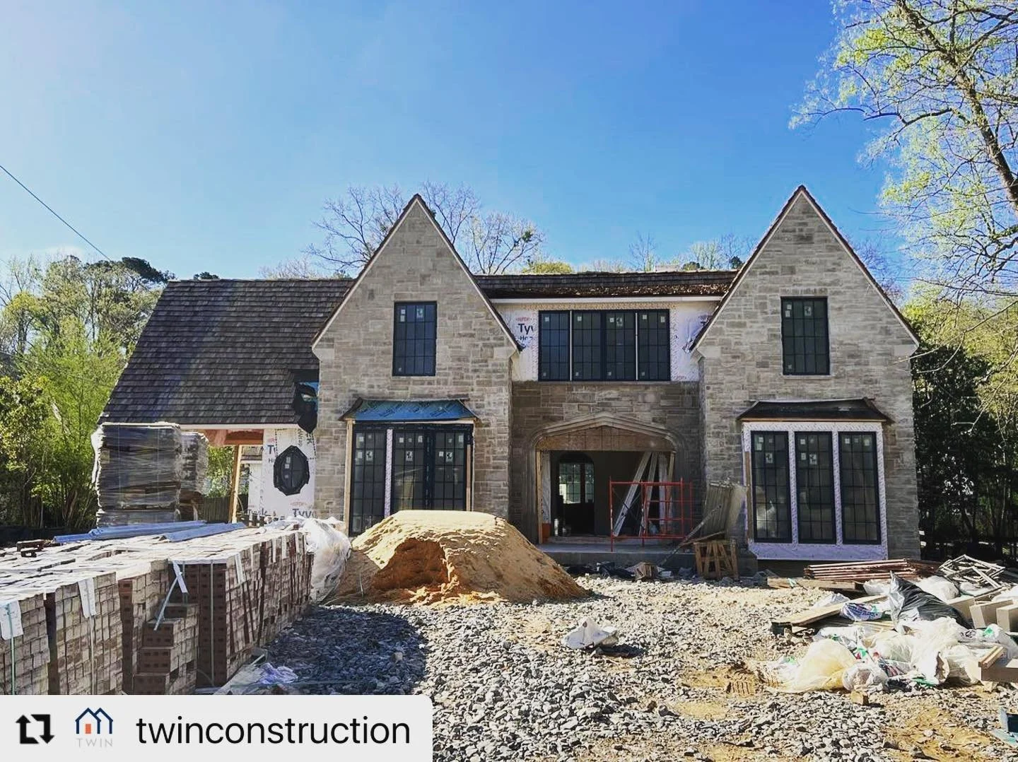 Progress shot ✨ 

#Repost @twinconstruction with @make_repost
・・・
Pretty, pretty progress! This is going to be a good one 😍

Plan Designer: @crystalwtucker 
#TwinInteriors: @danielle_m_robin