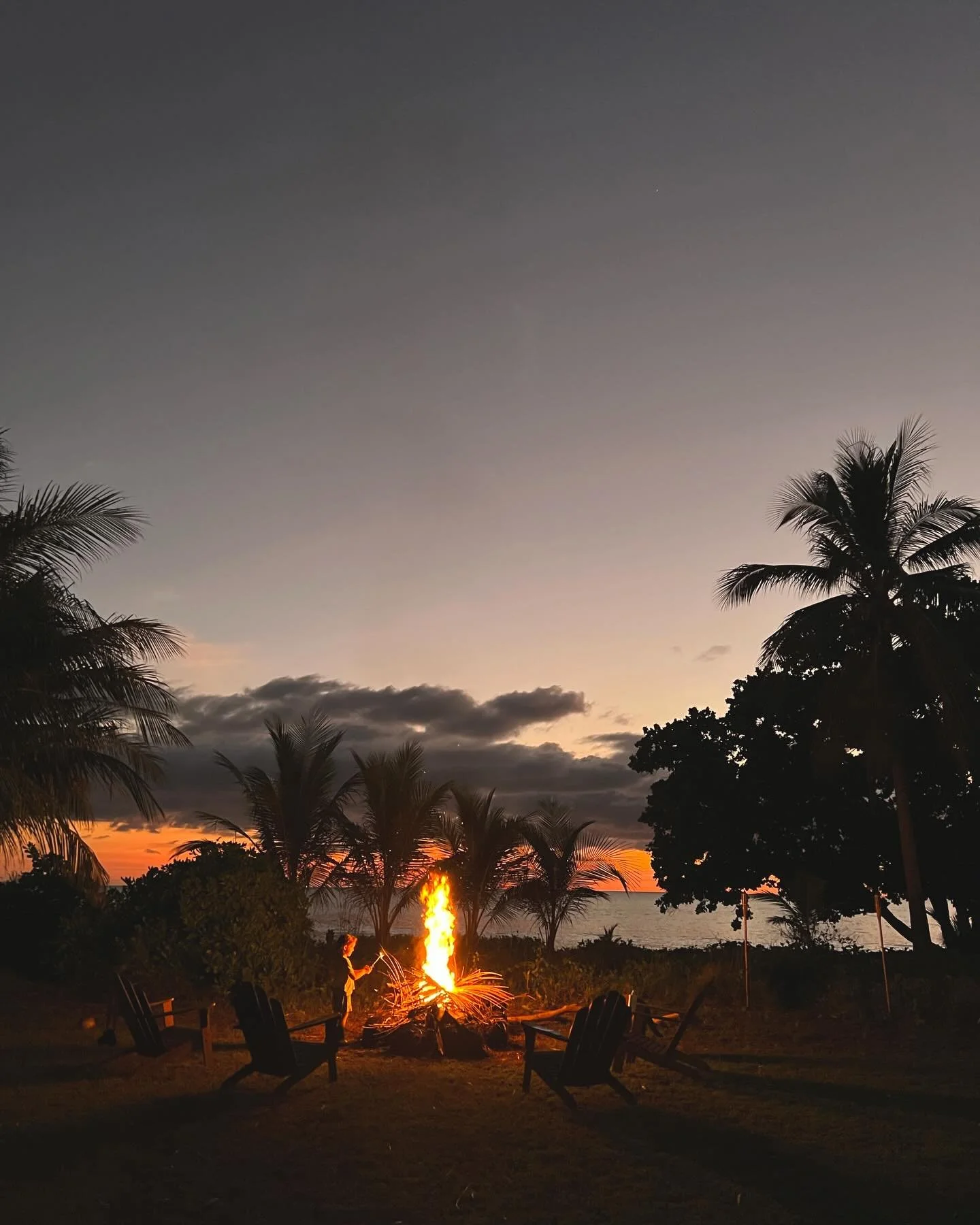 Firelight, salt air, and another perfect Dundee sunset. 

#dundeebeach #visitnt #beachretreat @ntaustralia