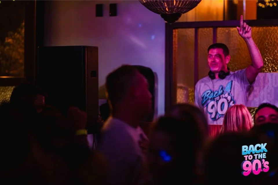 Backtothe90's-PhotoCredit-MiliVillamilPhotography-59.jpg