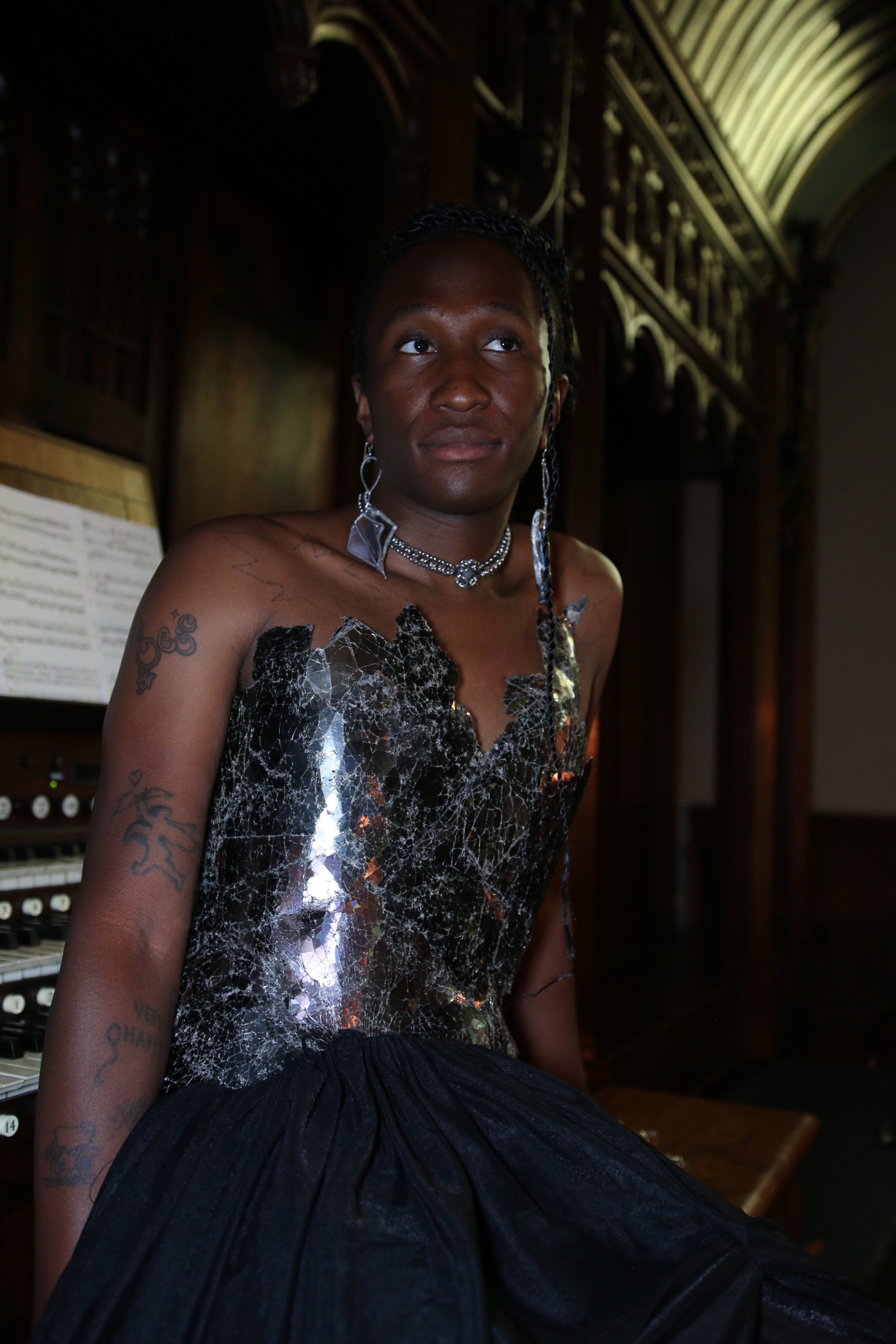 Model: Akiko Scott – Photographer: Beau Blue