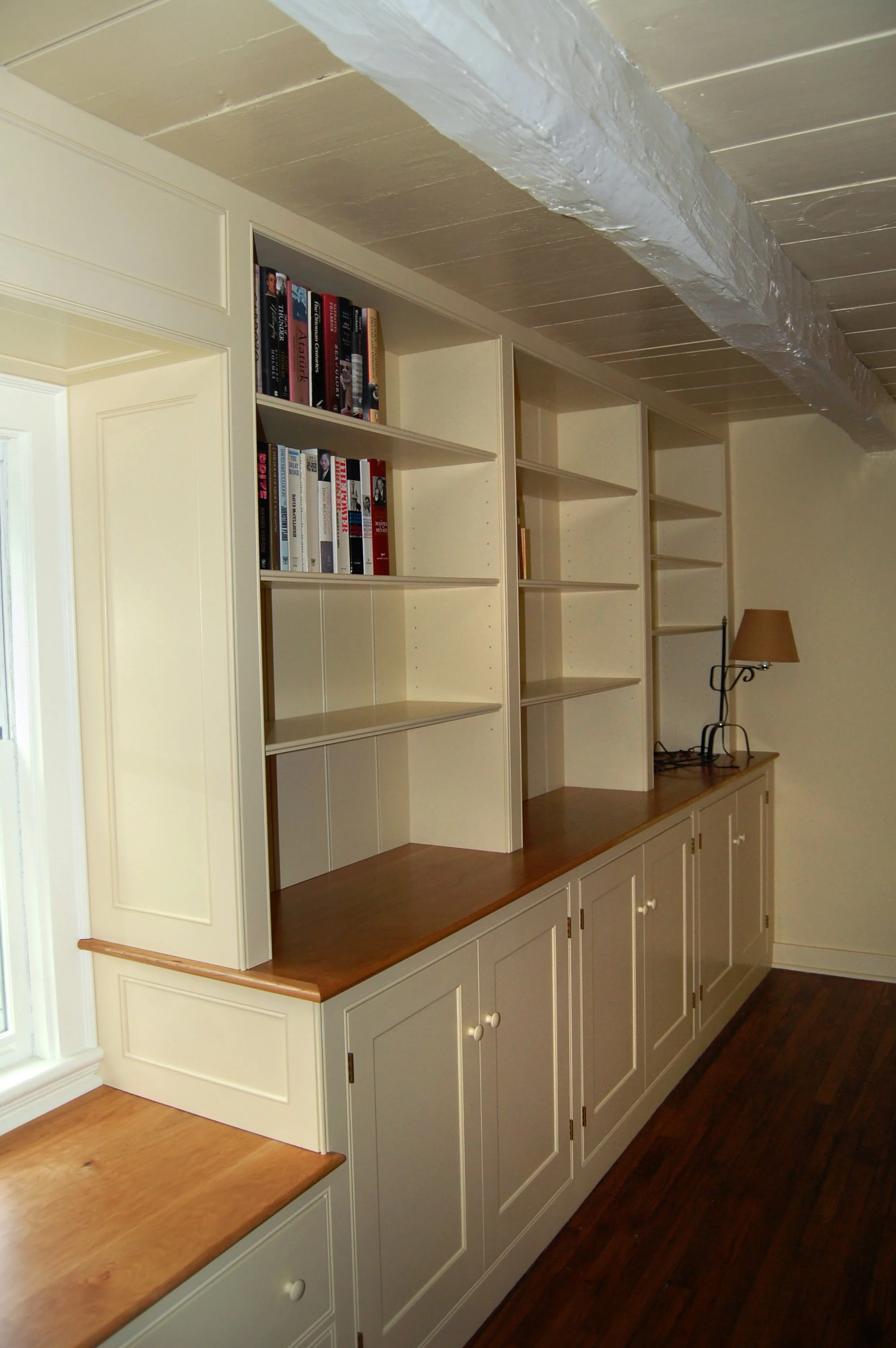 butler upstate bookcase pics2 008.jpg