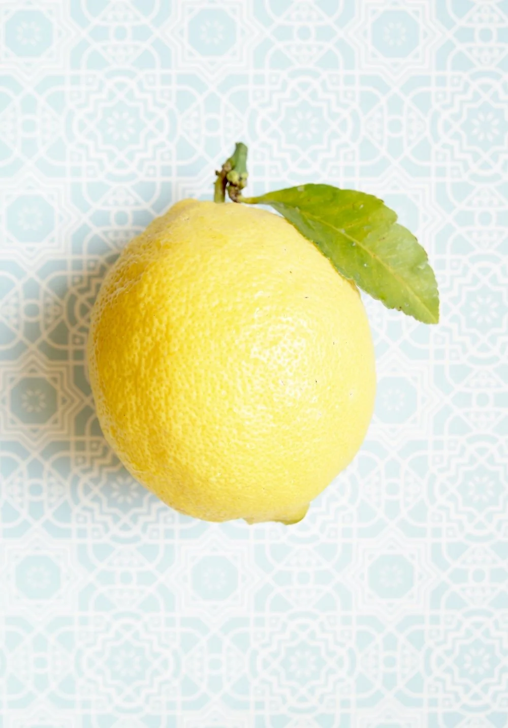 Yellow lemon representing digestive and detox support in naturopathic care with Rebecca McGrath Naturopath, Sydney.