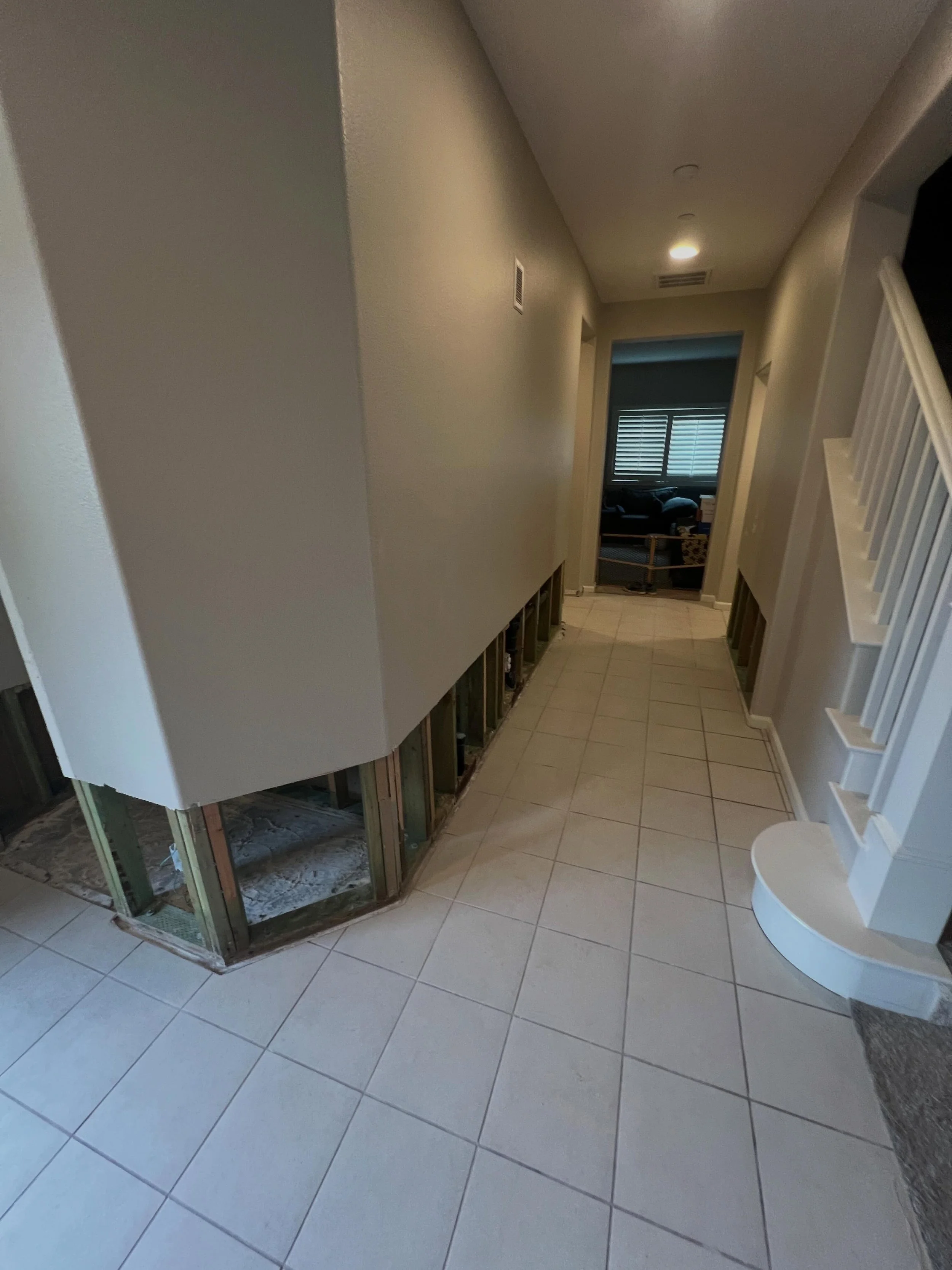 When water damage strikes, fast mitigation matters.

This Beaumont project required containment, demolition of affected materials, and professional structural drying to stabilize the property.

Proper mitigation helps protect the structure and reduce
