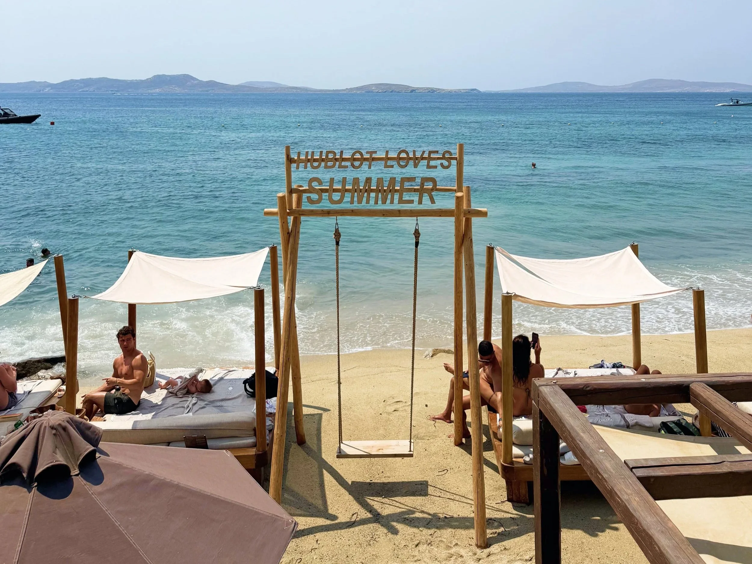 Beach swing