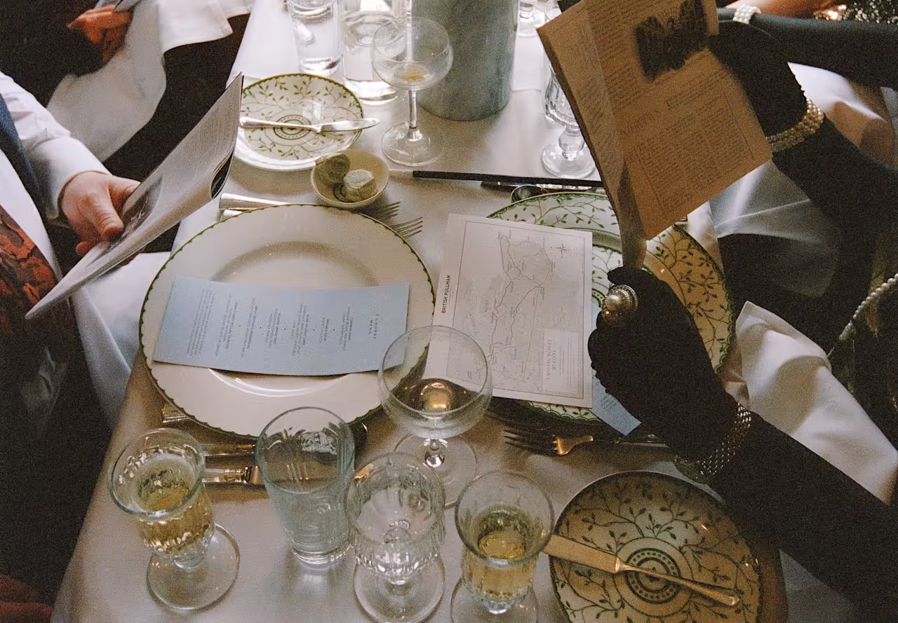 pul-journey-murder-mystery06 (1) Large.png