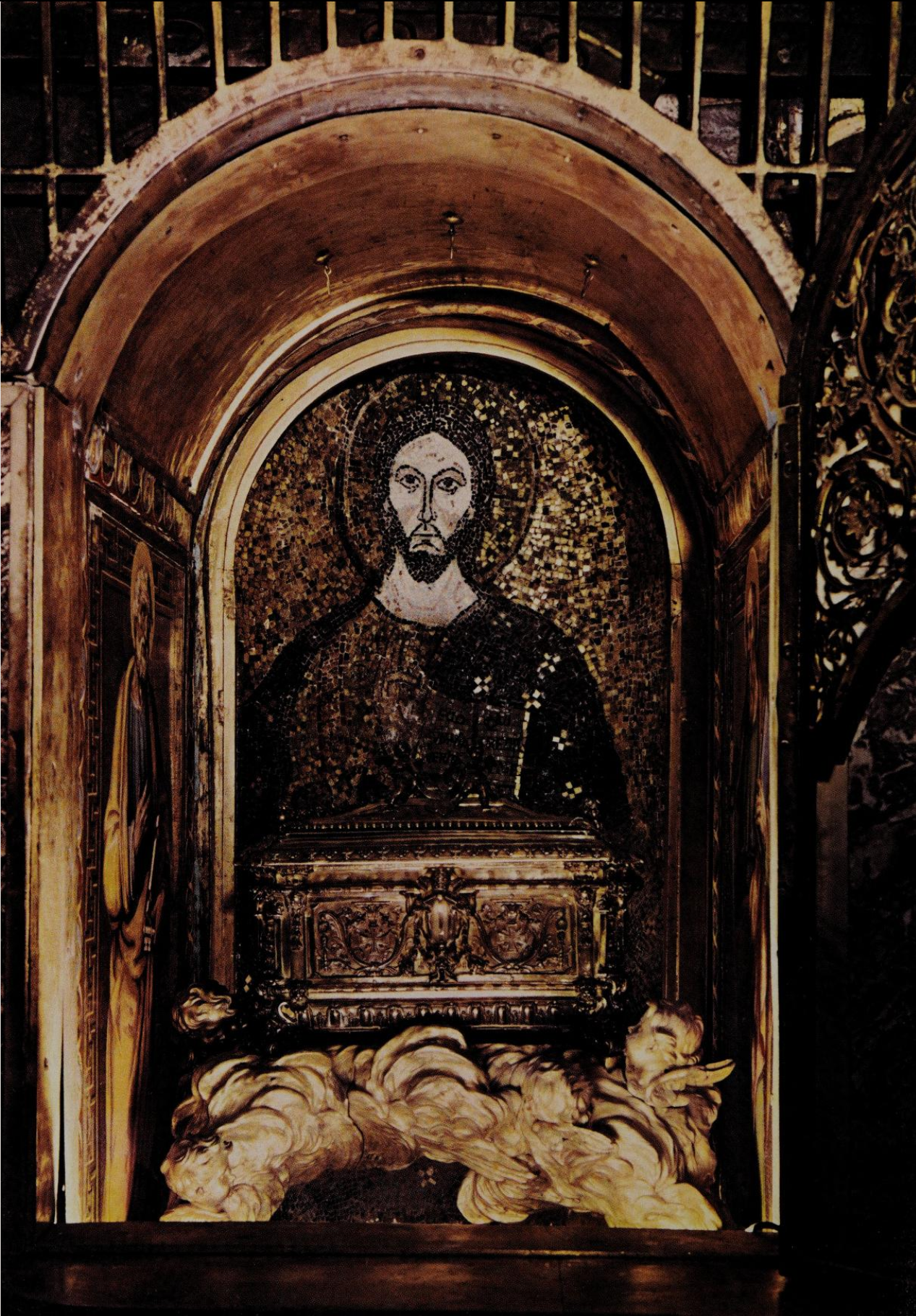 Niche of the Pallia mosaic (Lees-Milne)