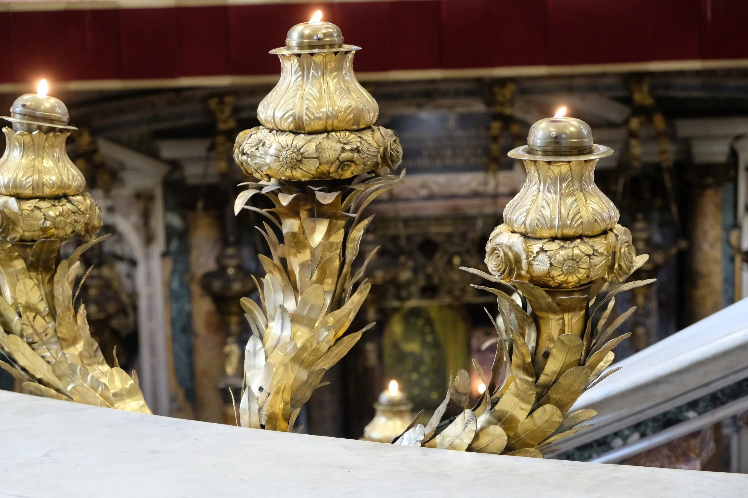 Confessio oil lamp, original photo