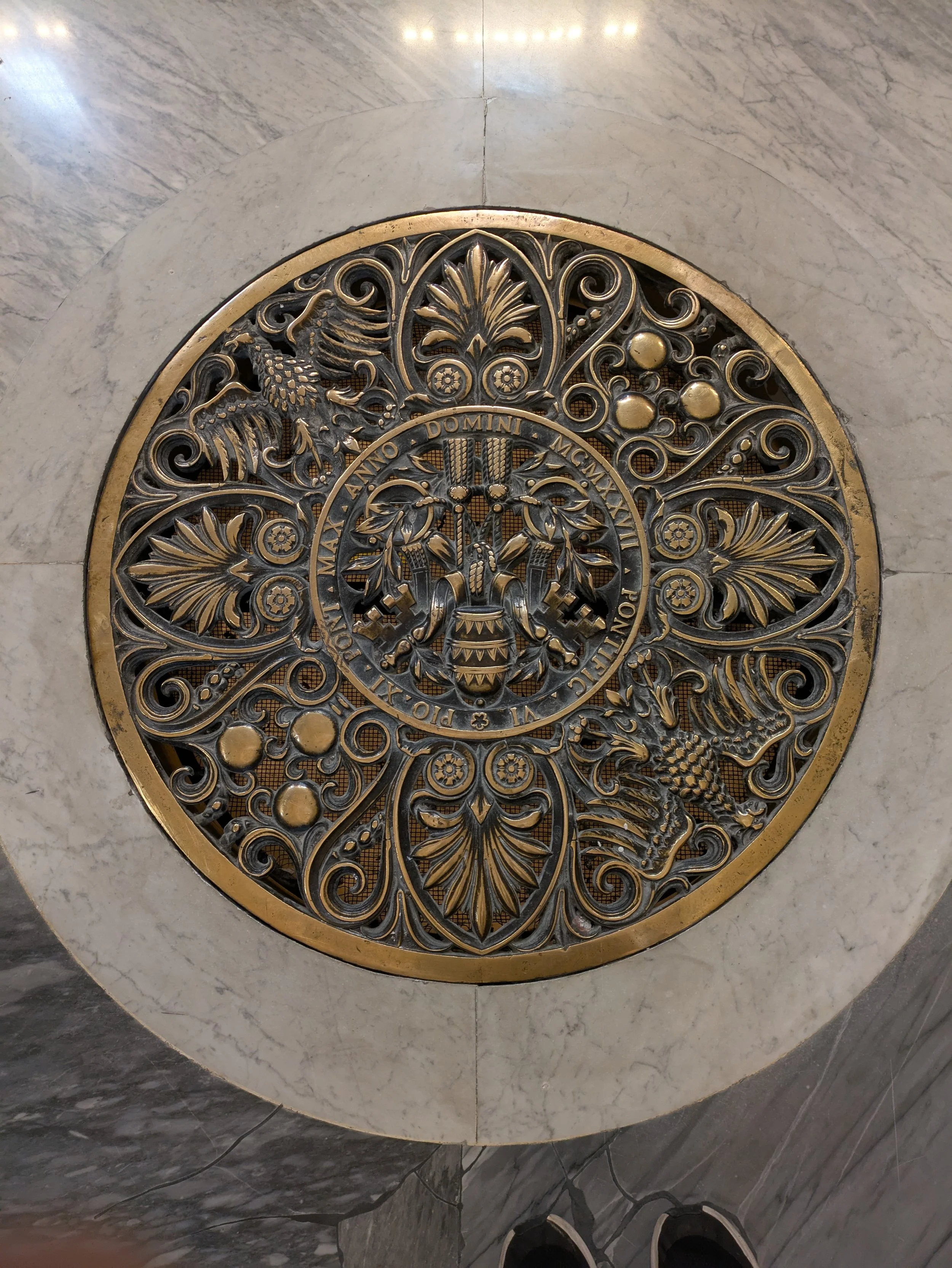 Grottoes air vent, original photo