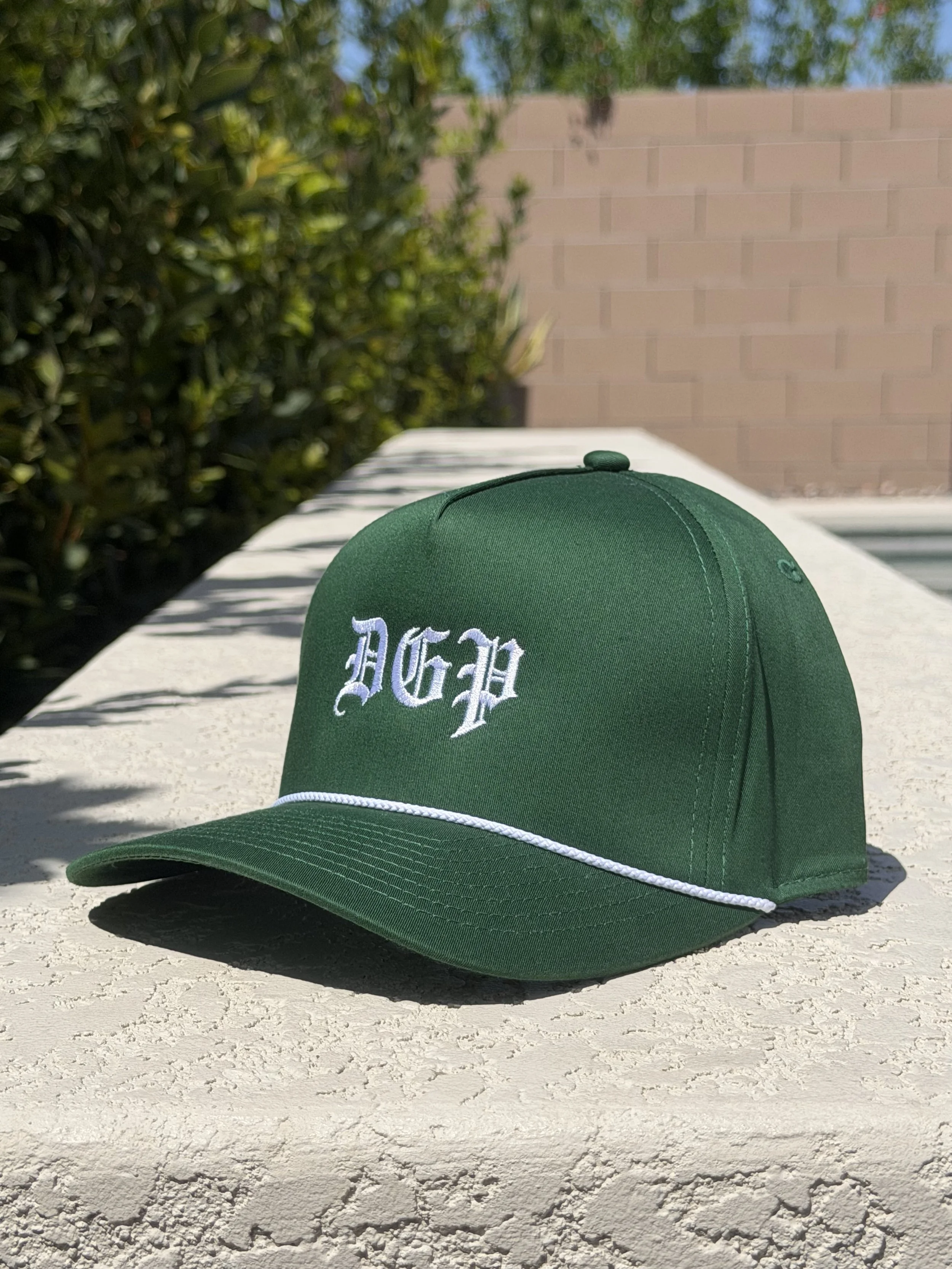 green_white_rope_left.jpeg