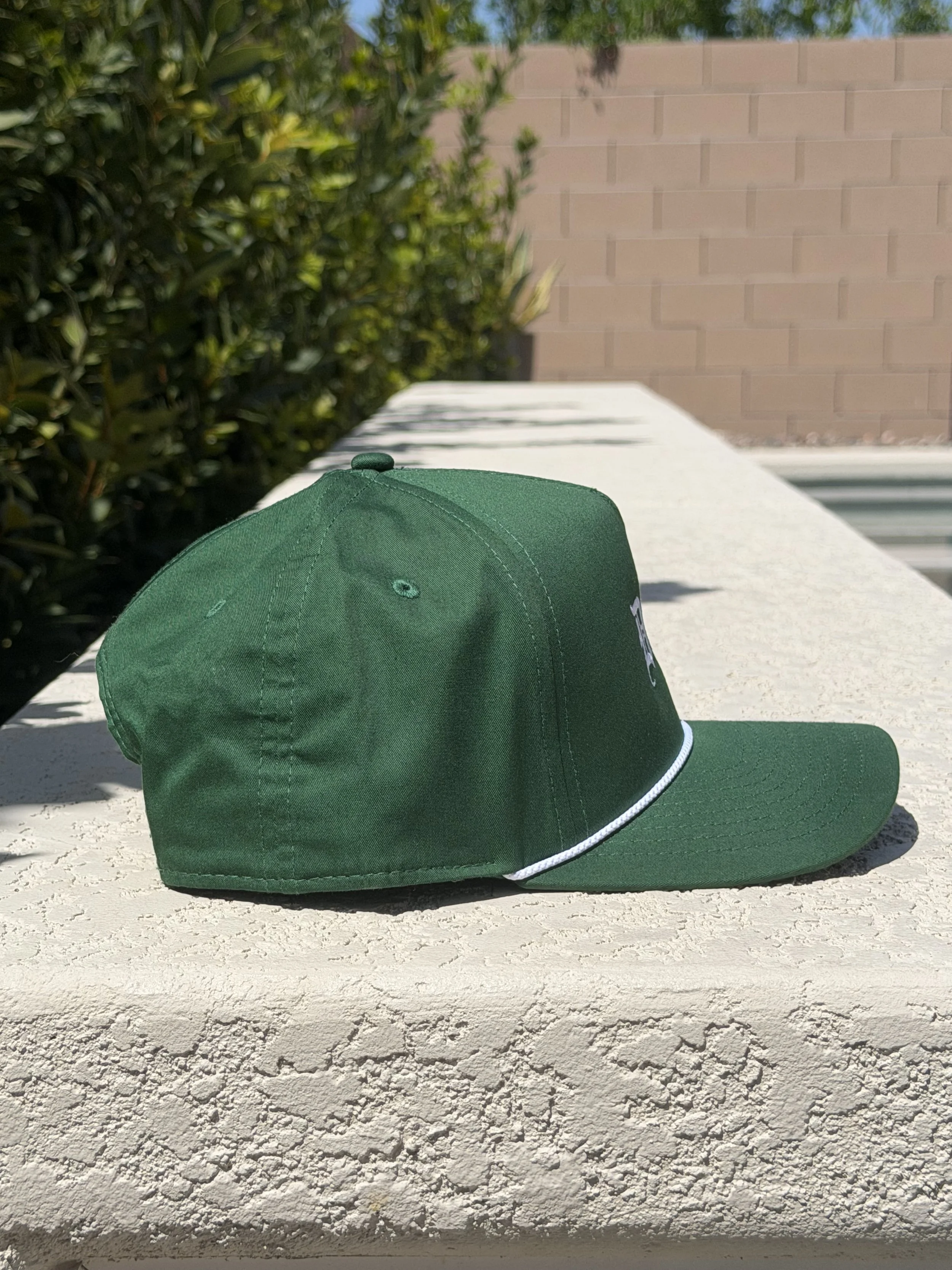 green_white_rope_side.jpeg