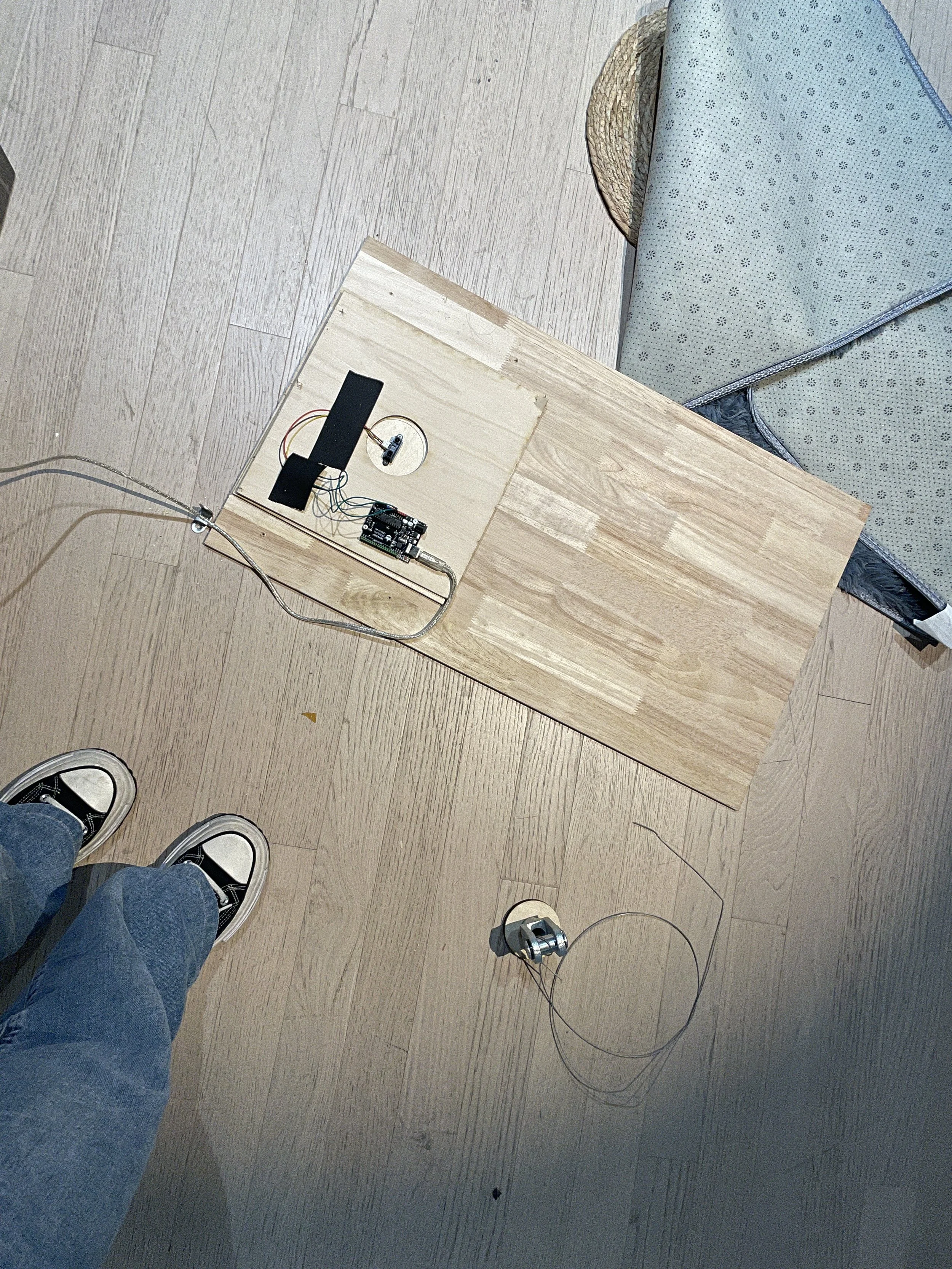 Implement sensor and arduino in pedestal