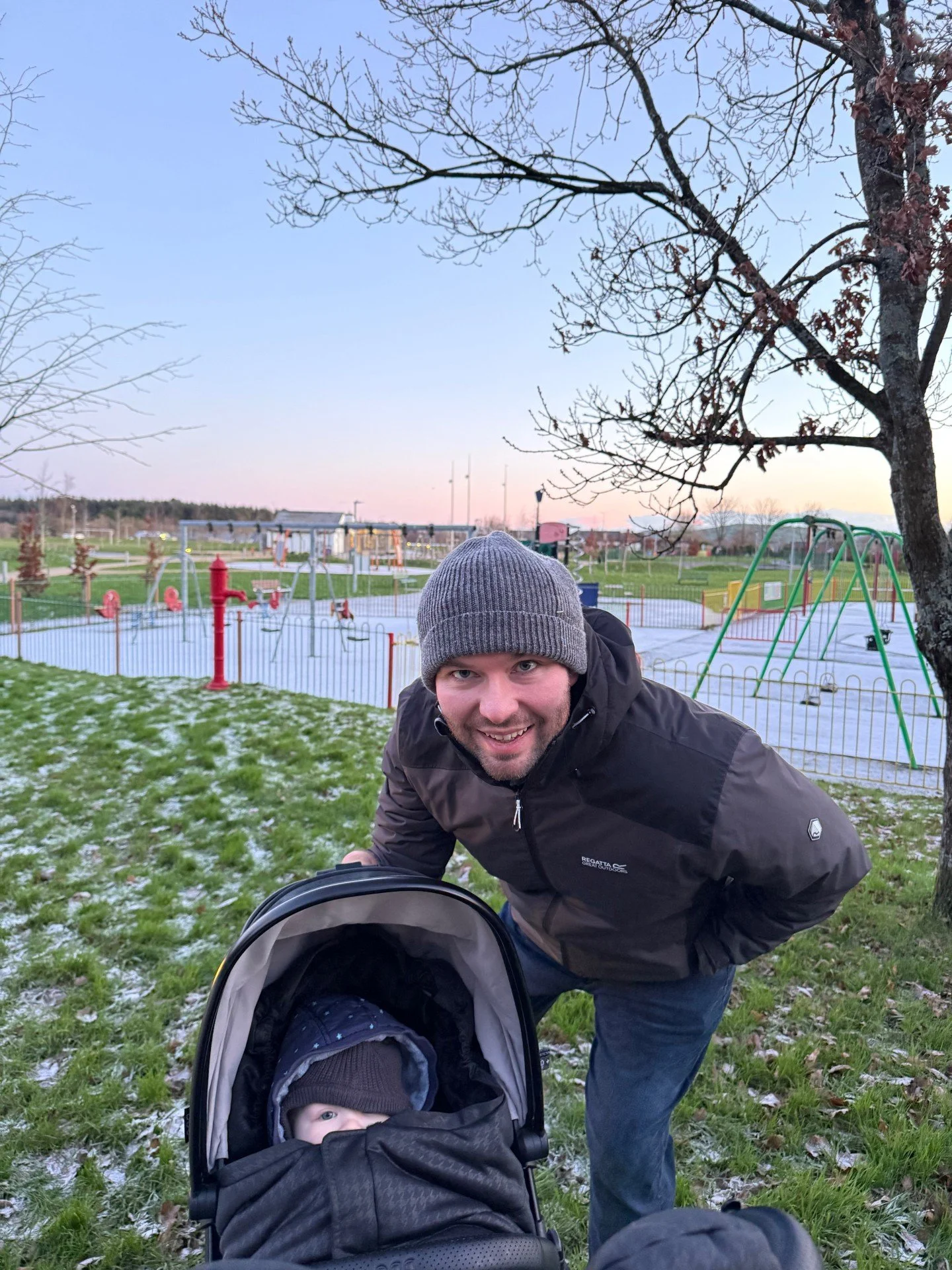 New Year&rsquo;s Resolution walks still in full swing. Wishing everyone returning to the routine today, best of luck. 

Roads across the district remain icy please be careful on any of your journeys.