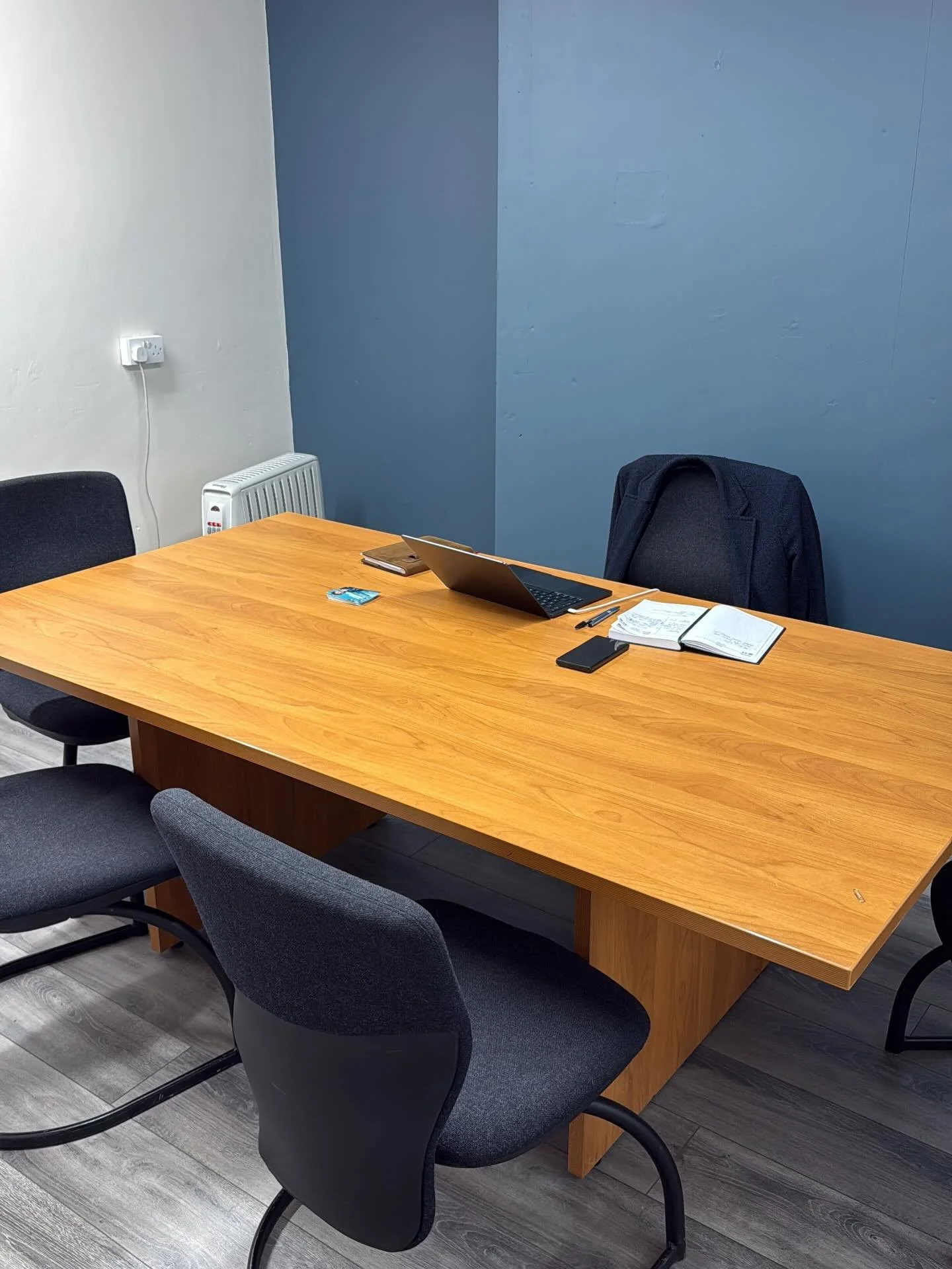 A very successful first clinic this morning, meeting several residents committees and other constituents. 

Same again next month so if there are any council issues (Roads, Lights, Grants, Environment, Planning, Housing, etc) that I can help you or y