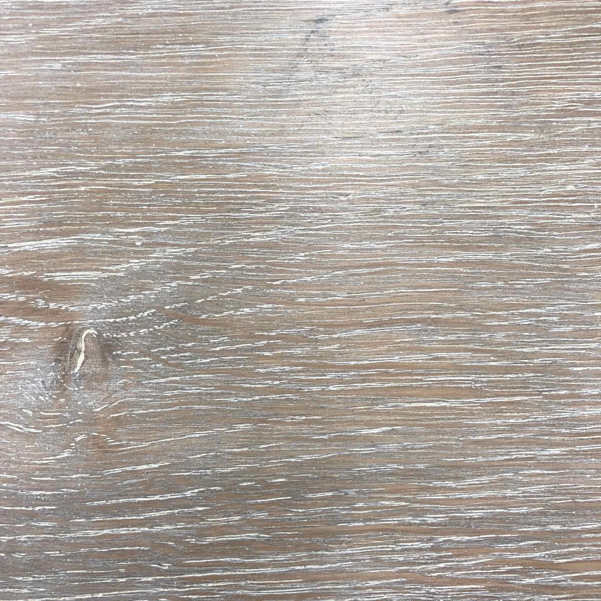 LIMED OAK - a classic timeless finish subtly highlighting the oak grain for an elegant and sophisticated look