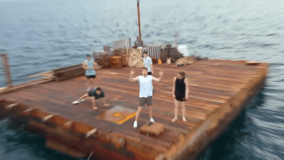 7 Days Stranded At Sea.gif