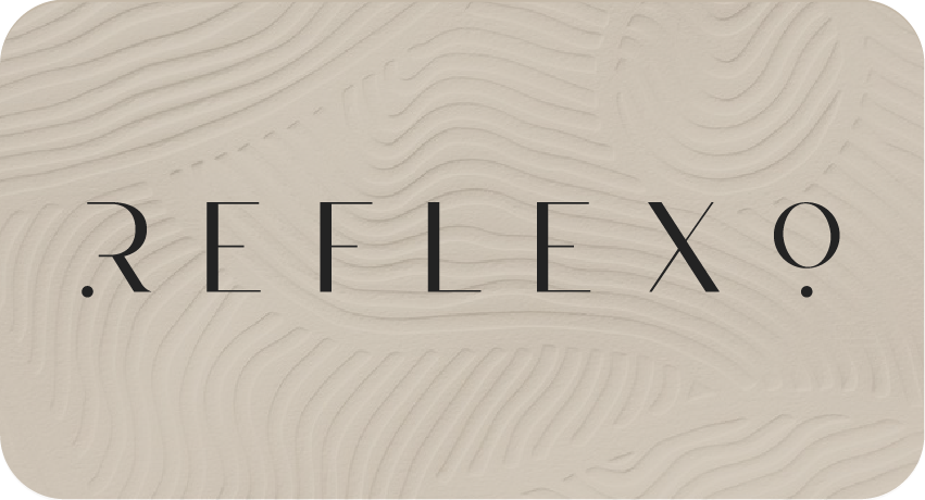 Texte 'REFLEXO' en noir sur un fond beige avec motifs de lignes ondulées.