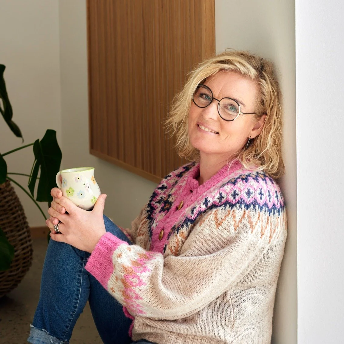 Julen n&aelig;rmer sig &ndash; og det g&oslash;r juleferien ogs&aring;. 
I dag laver jeg det sidste f&aelig;rdigt p&aring; kontoret. Den 24. lukker jeg ned, efter sidste l&aring;ge i &aring;rets julekalender. 

N&aring;r jeg ser tilbage, rammer julek