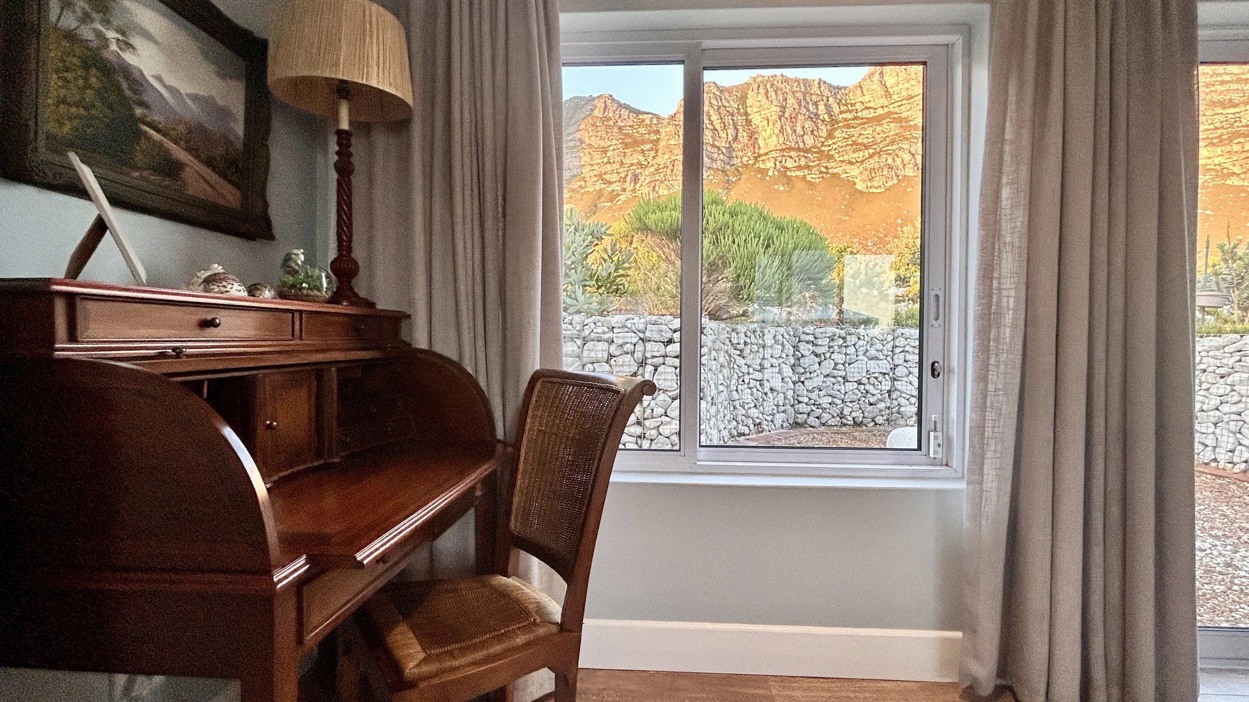 Working Remotely by the Sea : A Digital Nomad’s Guide to Bettys Bay &amp; Hermanus