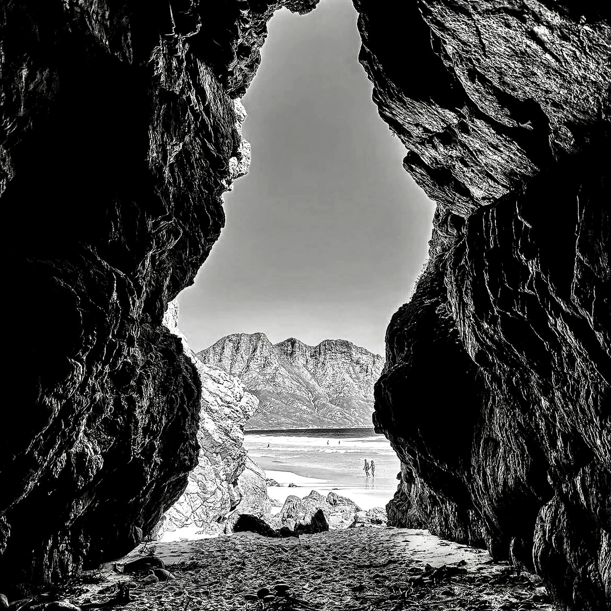Caves at Dappat se Gat along Clarence Dr