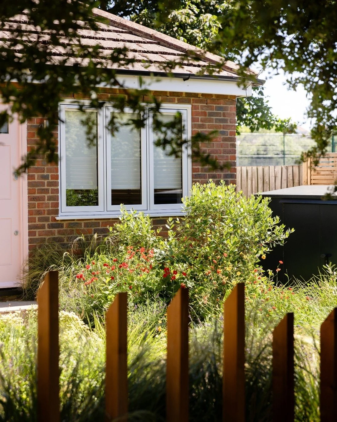 Your front garden is your welcome home...

It&rsquo;s the first thing you see when you arrive, and the first impression for anyone visiting. So it deserves just as much thought as the garden behind the house.

With this Brockley project, we had a gen