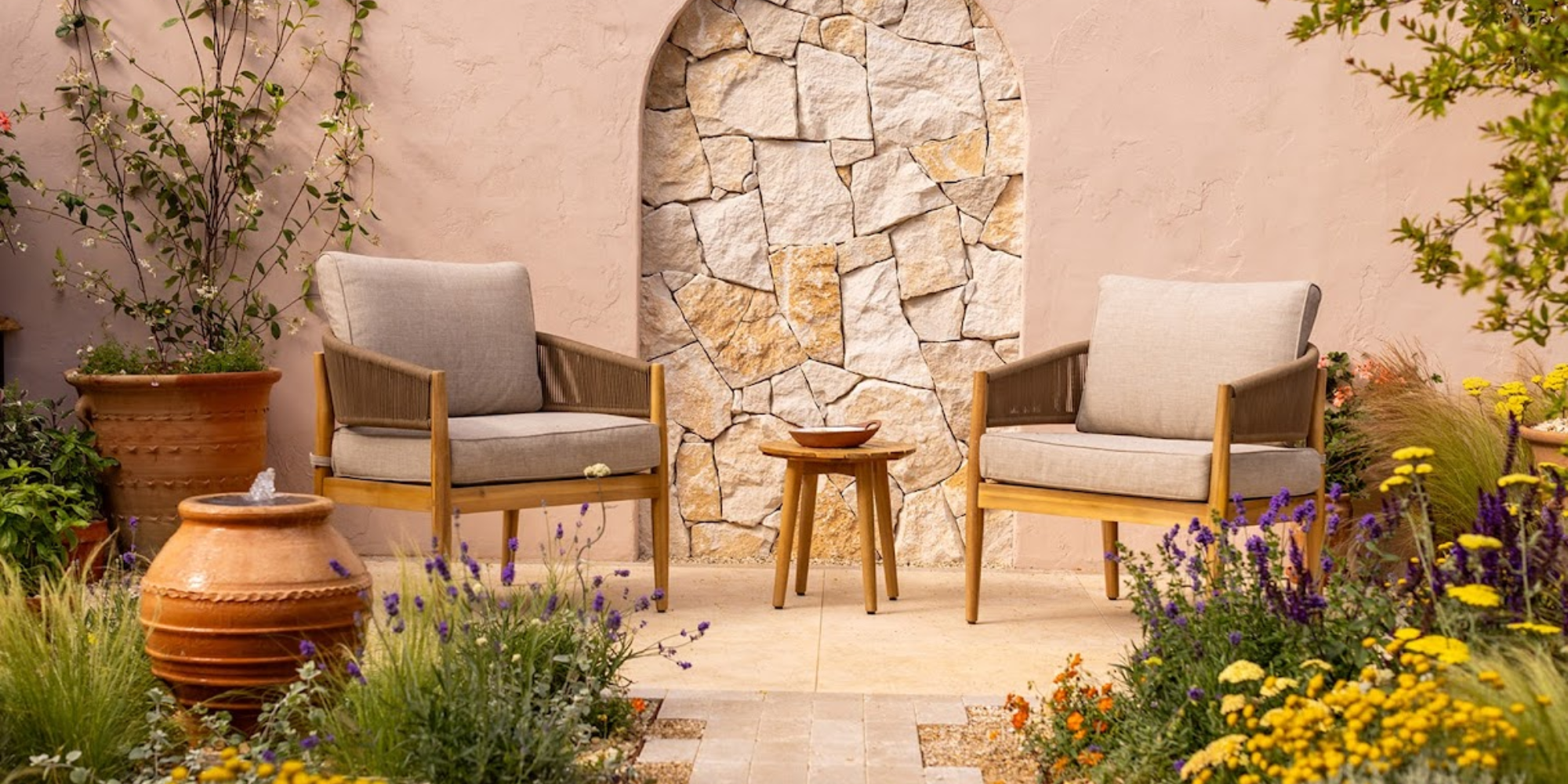 Symmetrical styling automatically reveals a put-together space.