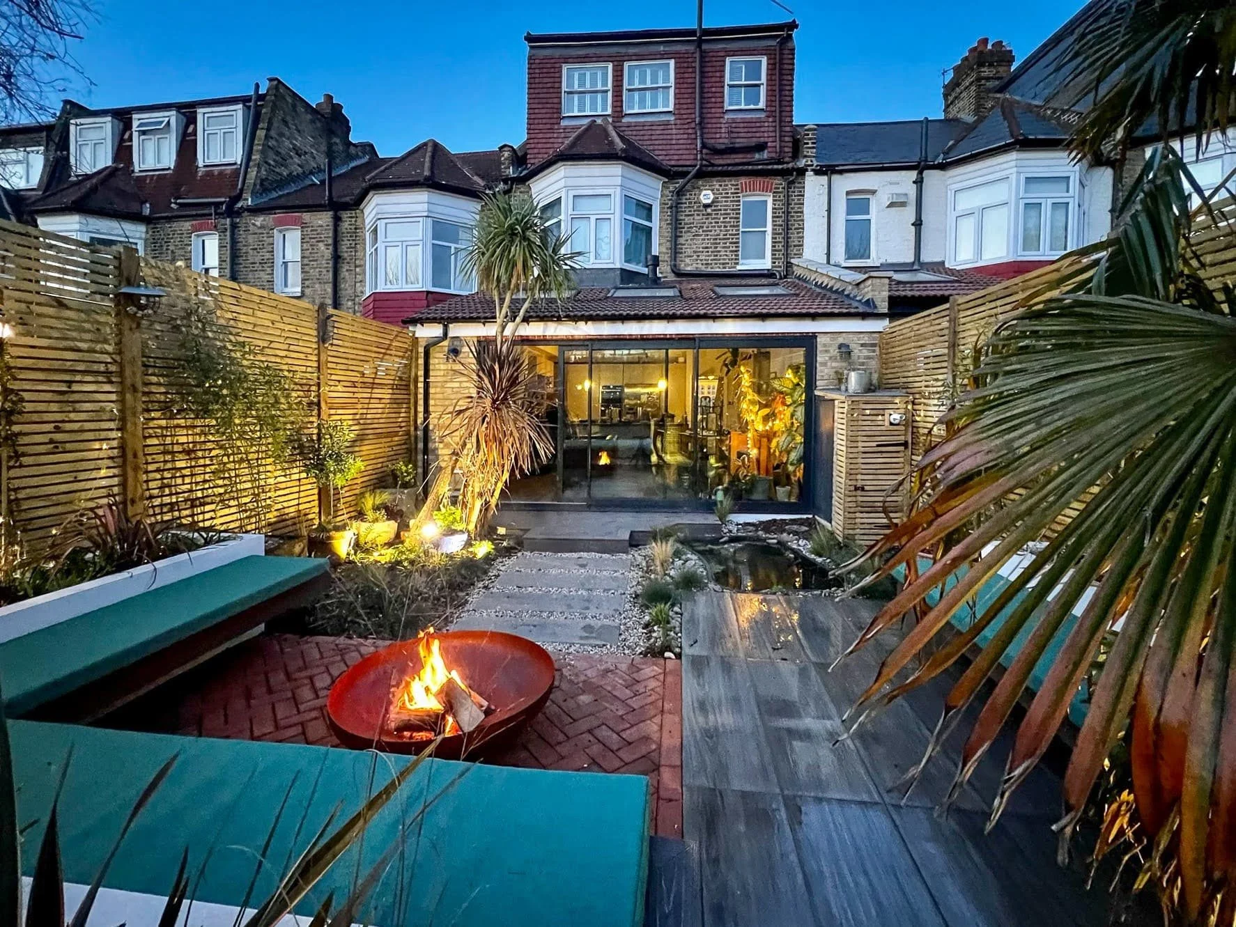 Melrose Garden (05 of 06).jpg