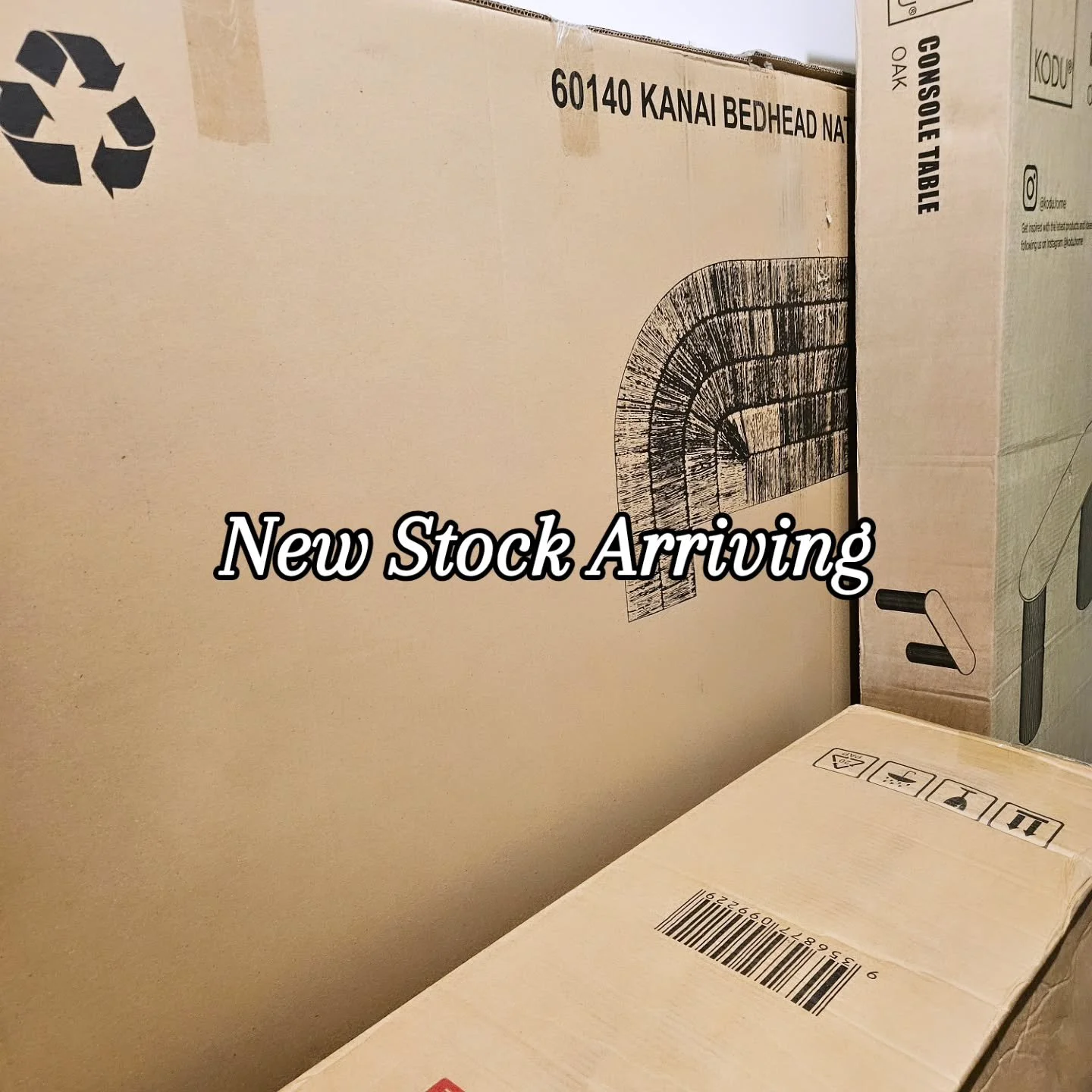 Exciting things happening behind the scenes at Key Staging. Nee stock arriving as wenprepare for upcoming Staging projects. 

#keystaging #adelaidehomes #homestager #homestyle #styledtosell #newbusinesslaunch