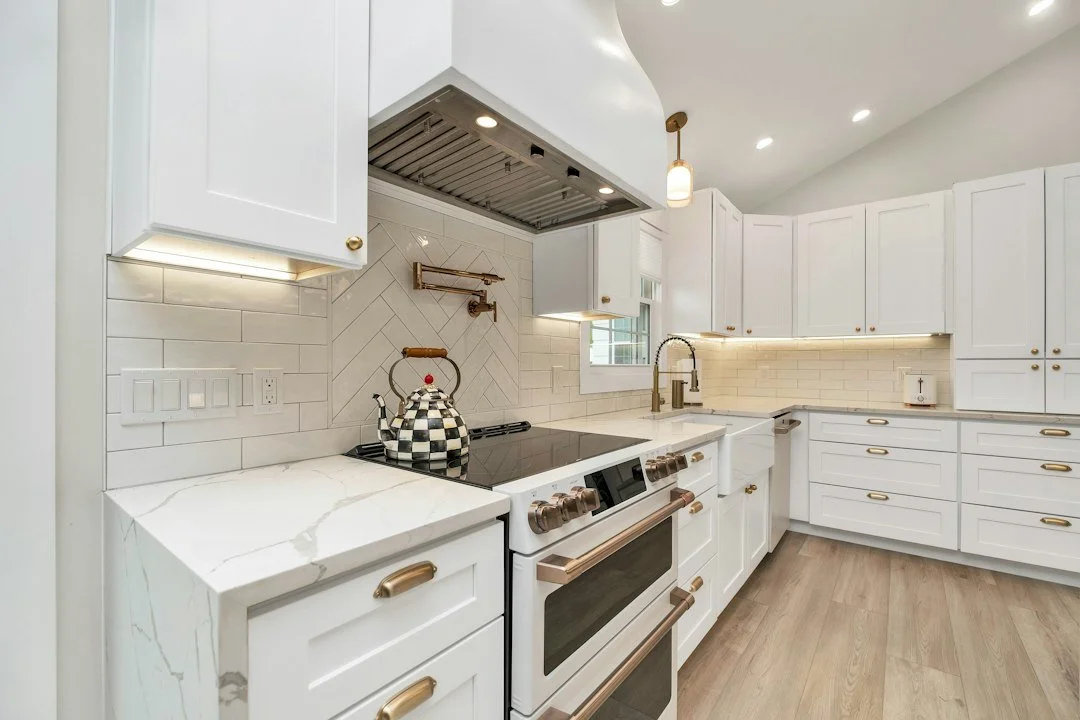 Range Hood Buying Guide: CFM, Ducting, and What Actually Works