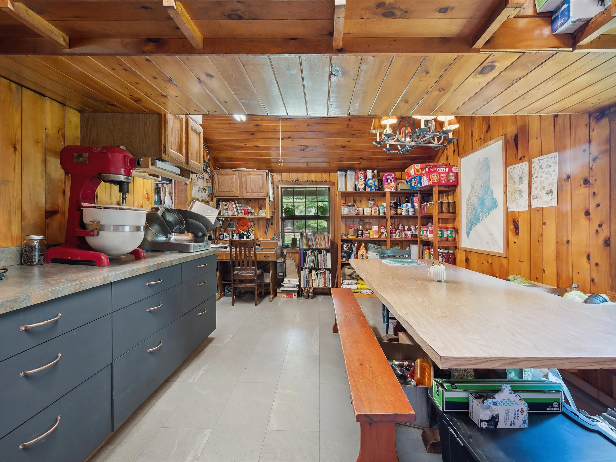 028-Bradford Camps, Munsungan Lake.jpg